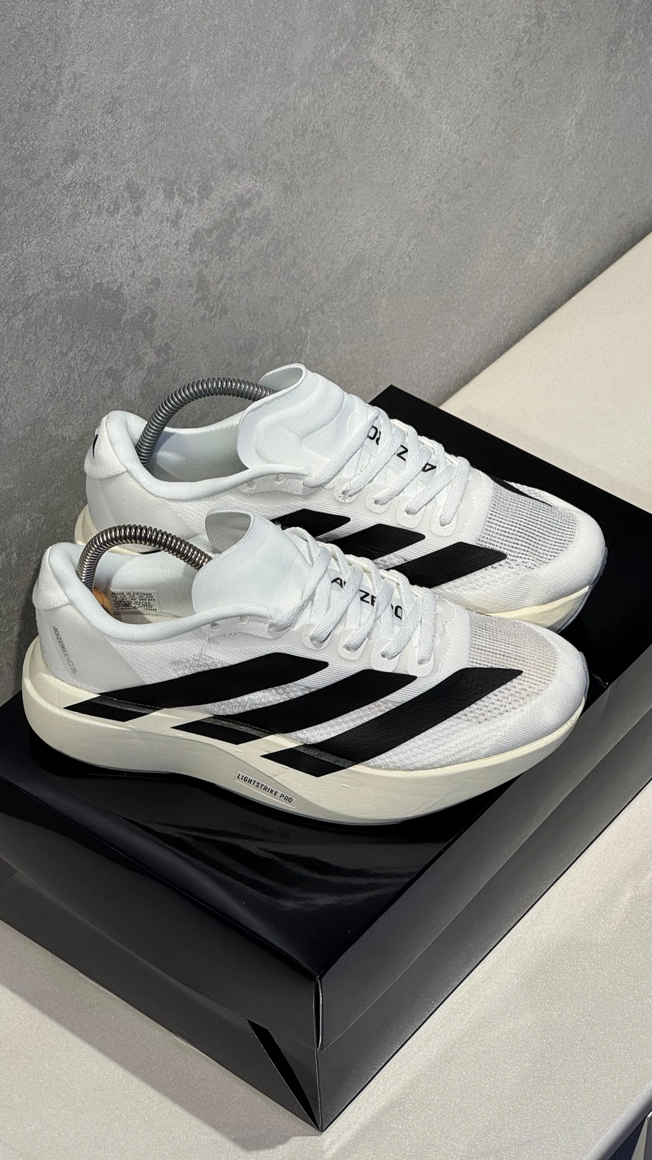 ADIDAS ADIZERO BLANCO BEIGE NEGRO - Image 4