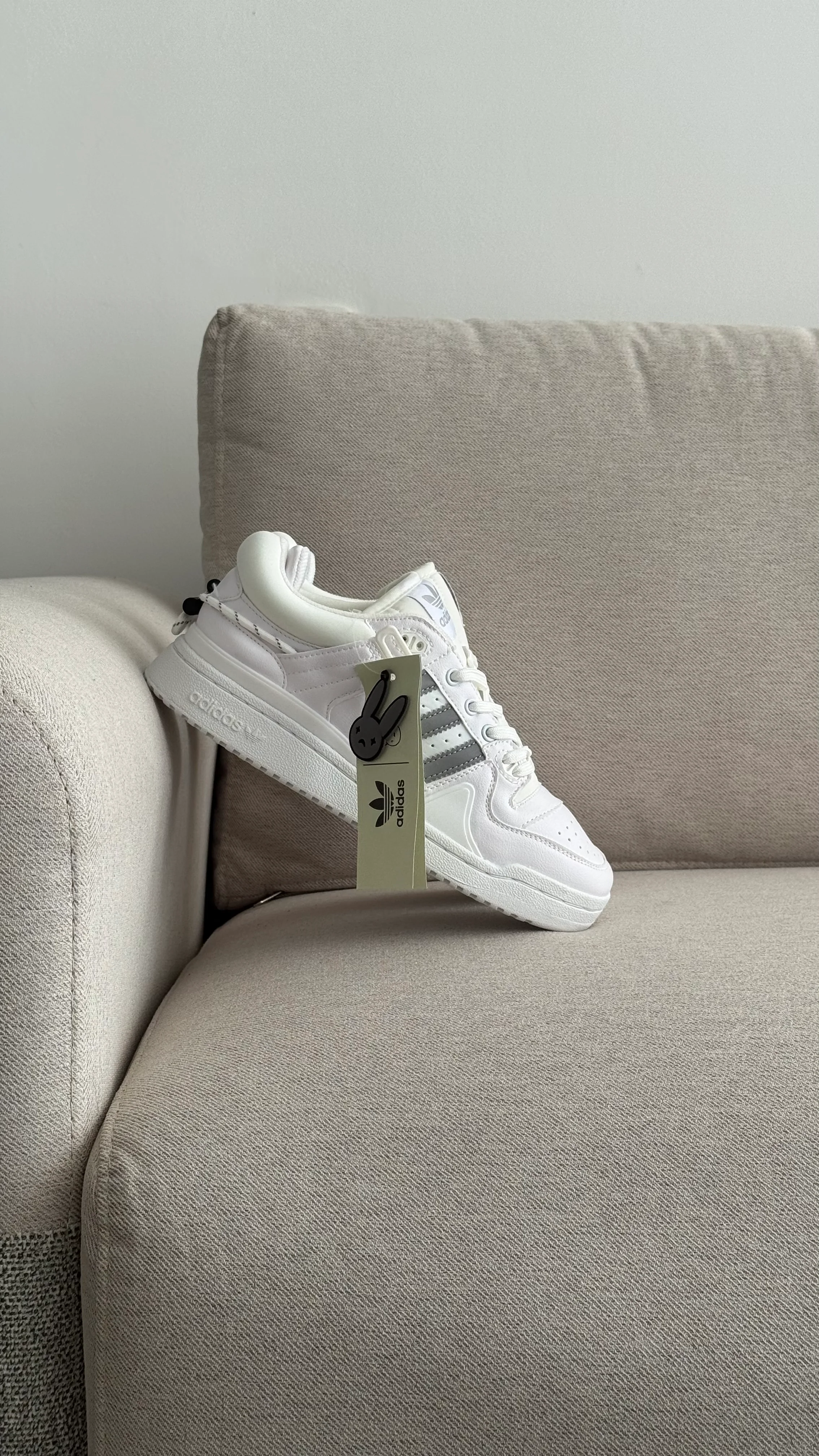 ADIDAS BAD BUNNY BLANCO - Image 7