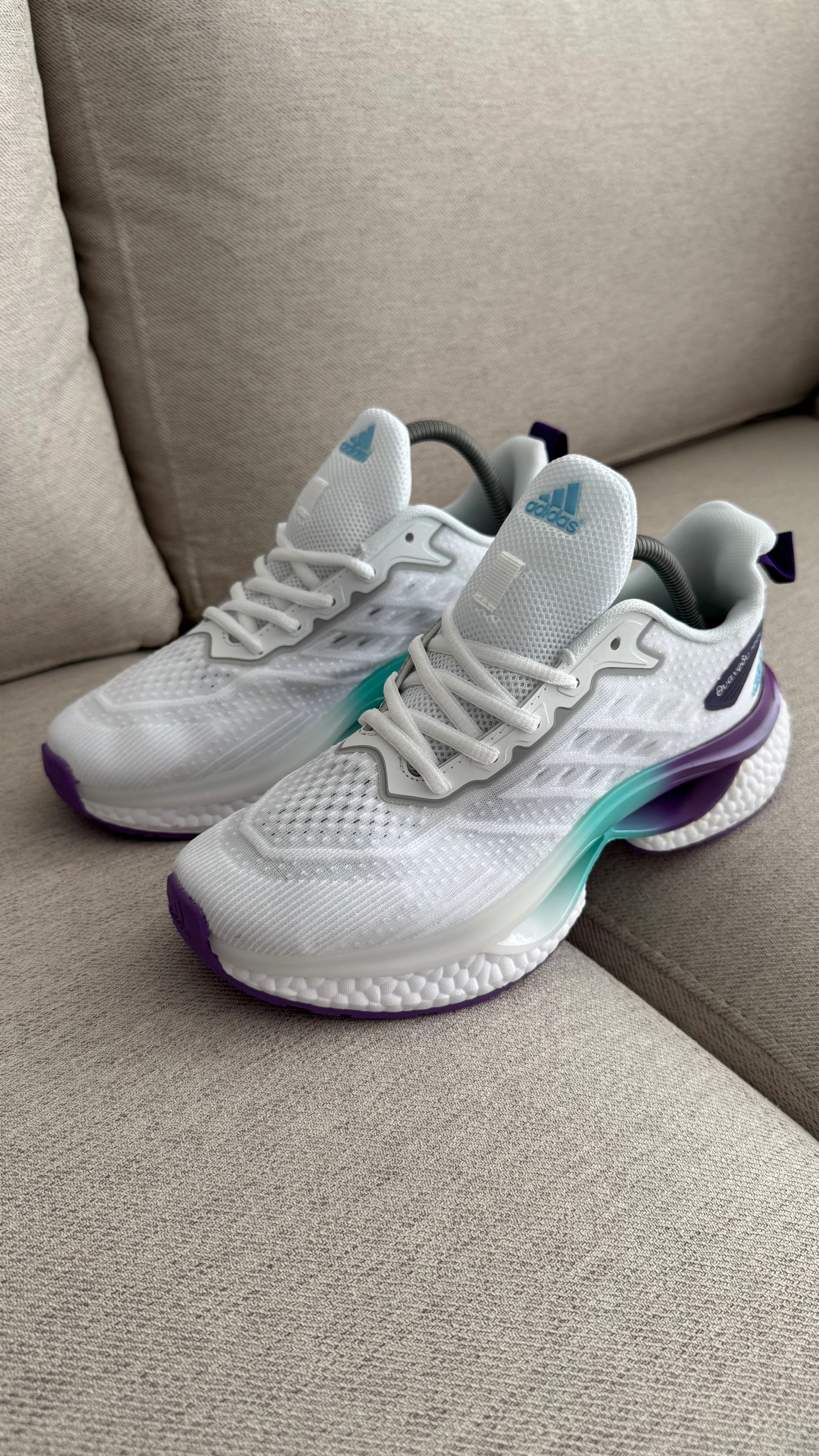 ADIDAS BOOST BLANCO MORADO - Image 10