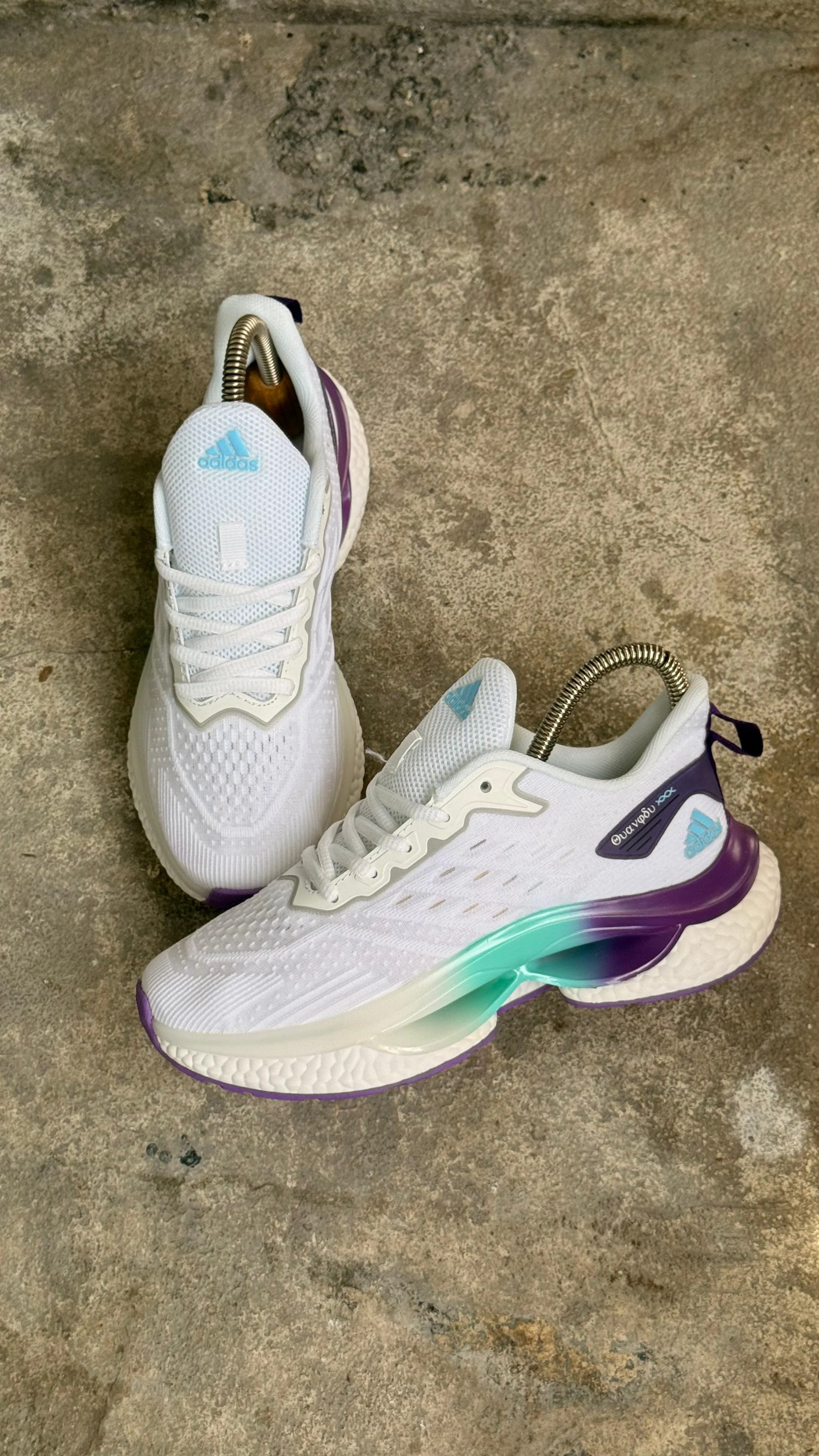 ADIDAS BOOST BLANCO MORADO - Image 3