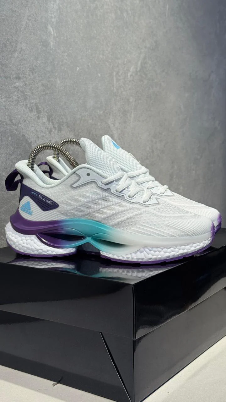 ADIDAS BOOST BLANCO MORADO - Image 5
