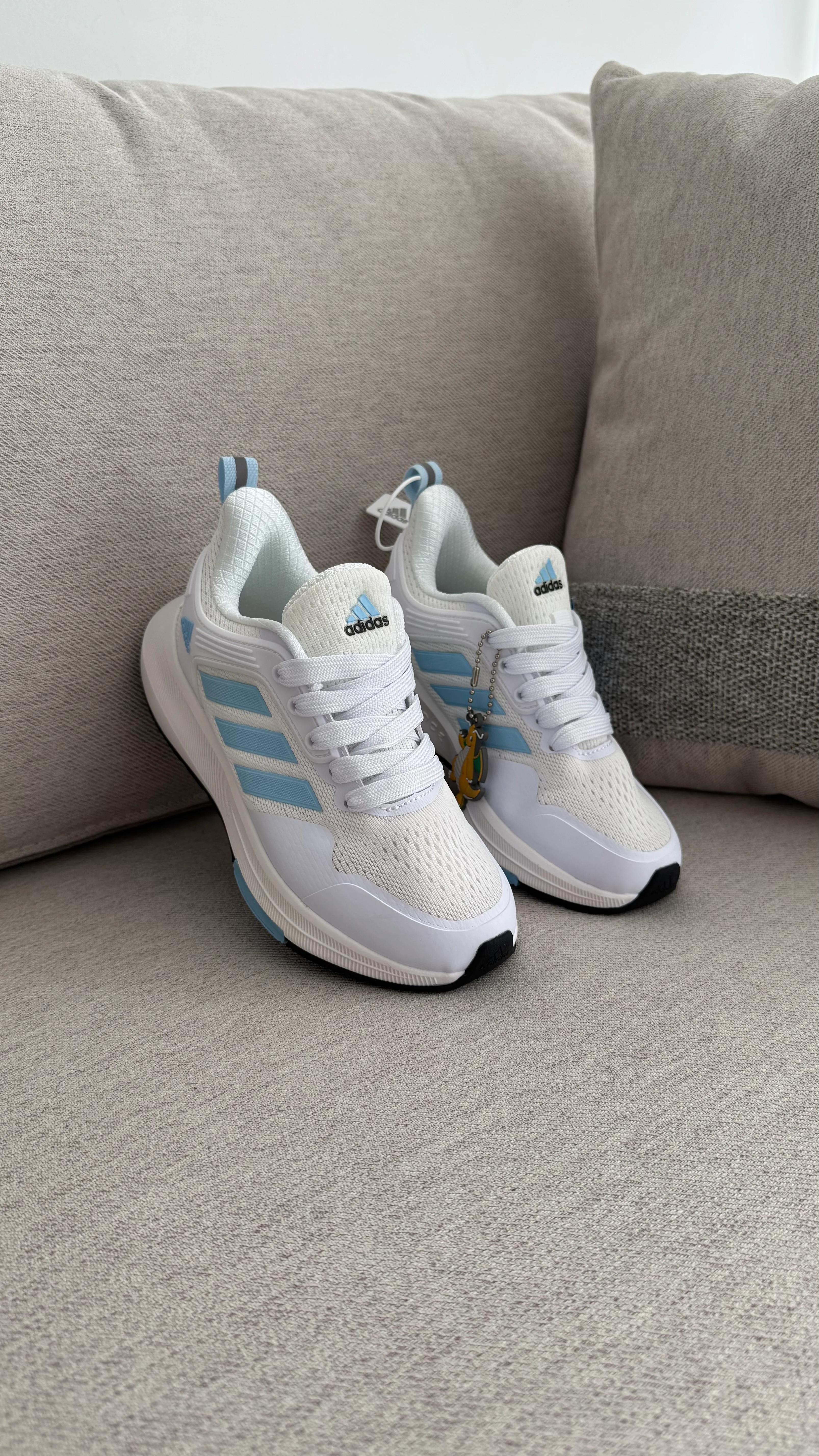 ADIDAS BOUNCE BLANCO AZUL NIÑO - Image 3
