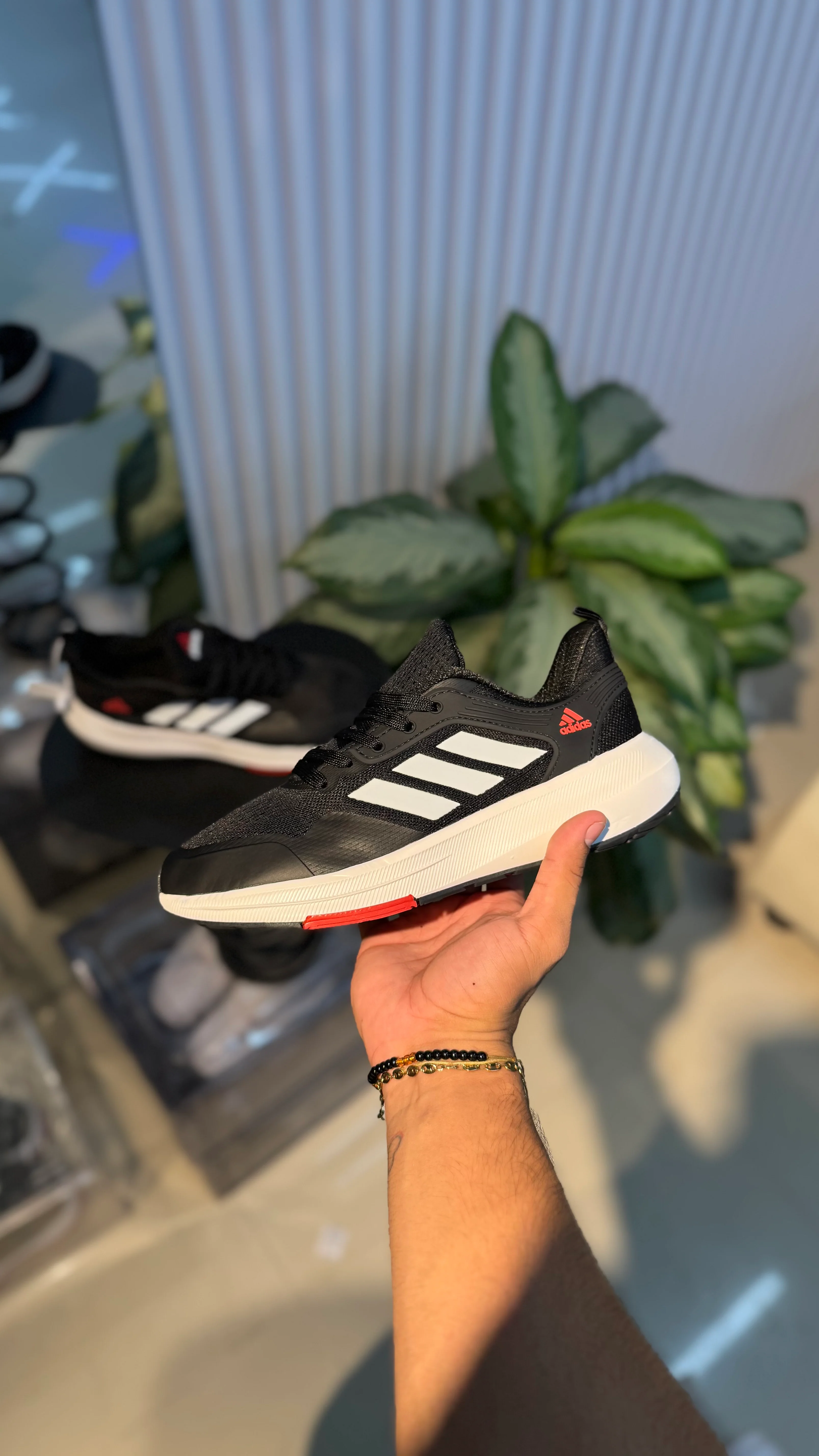 ADIDAS BOUNCE NEGRO ROJO - Image 5
