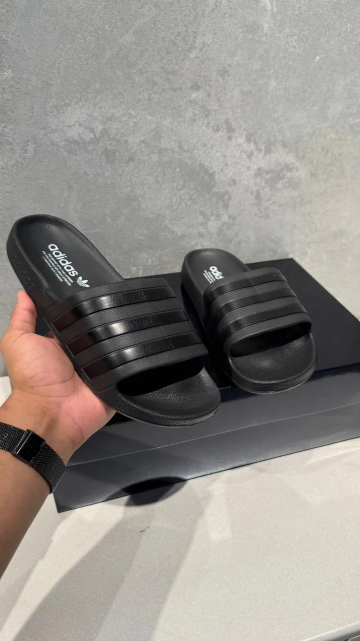 ADIDAS CHANCLAS NEGRAS - Image 4
