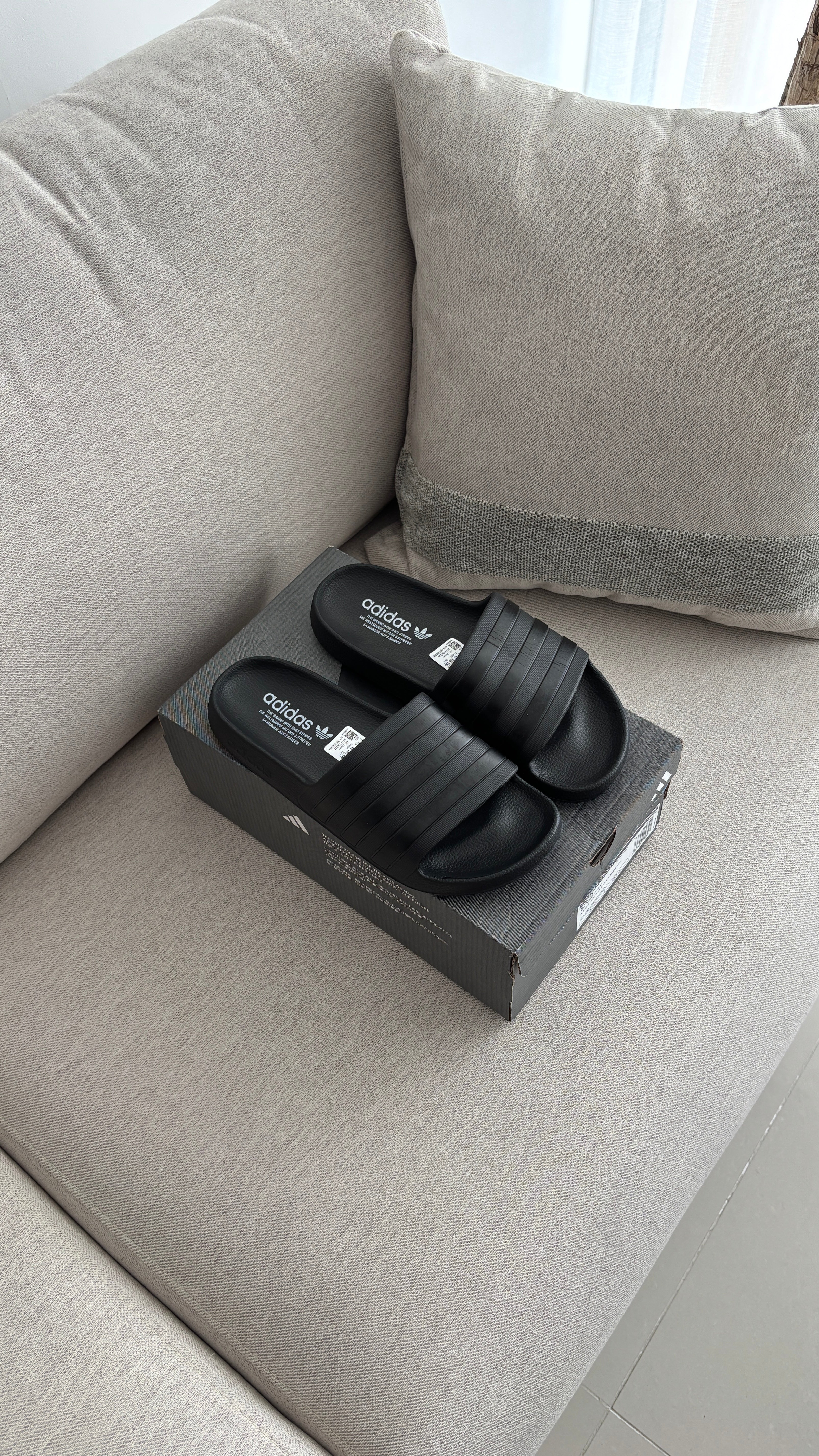 ADIDAS CHANCLAS NEGRAS - Image 8