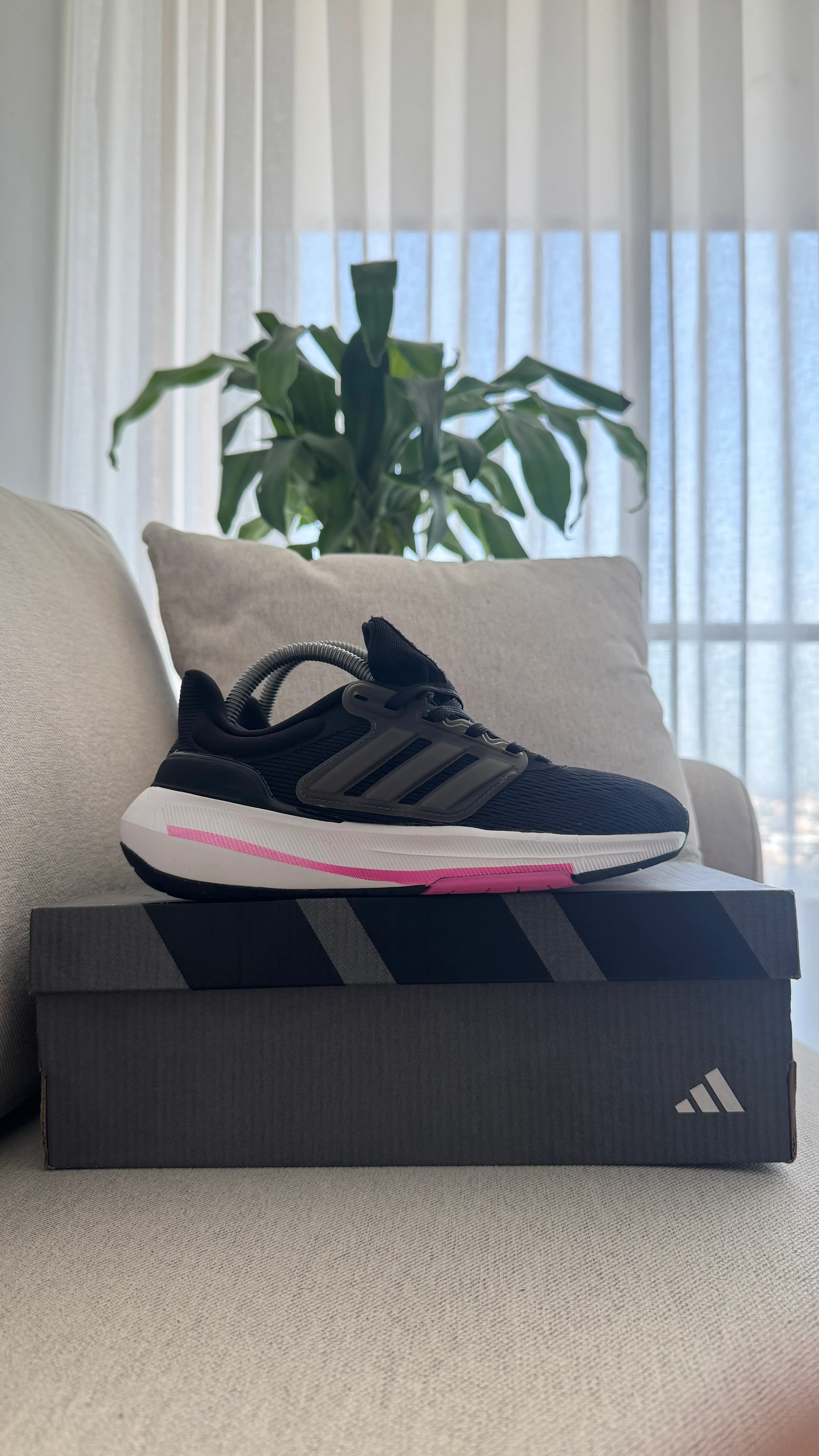 ADIDAS EQ NEGRO FUCSIA - Image 5