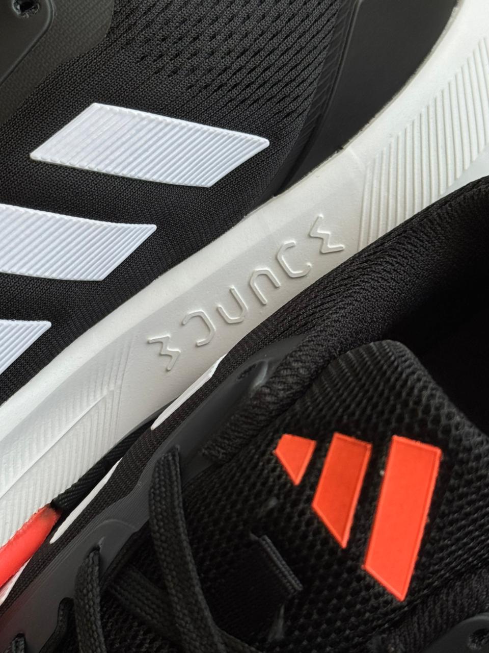 ADIDAS EQ22 NEGRO BLANCO NARANJA - Image 2