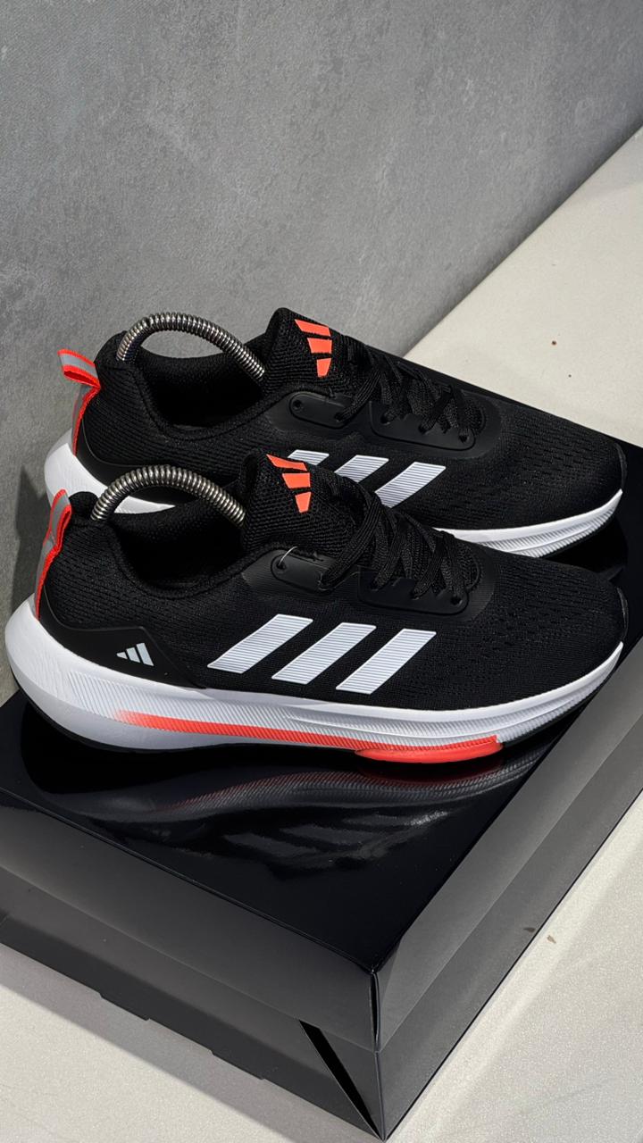 ADIDAS EQ22 NEGRO BLANCO NARANJA - Image 4
