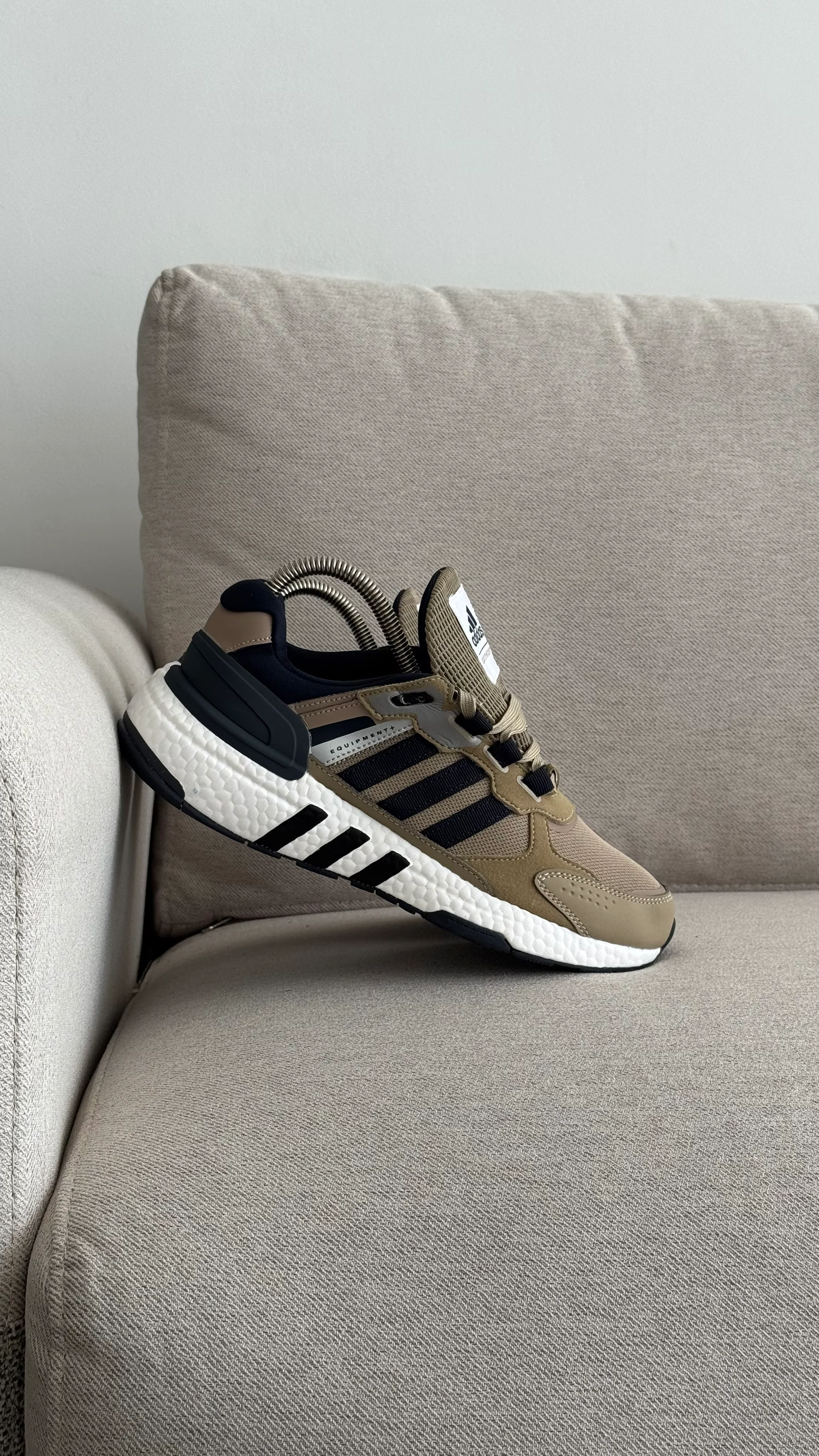 ADIDAS EQUIPAMENT BEIGE - Image 9