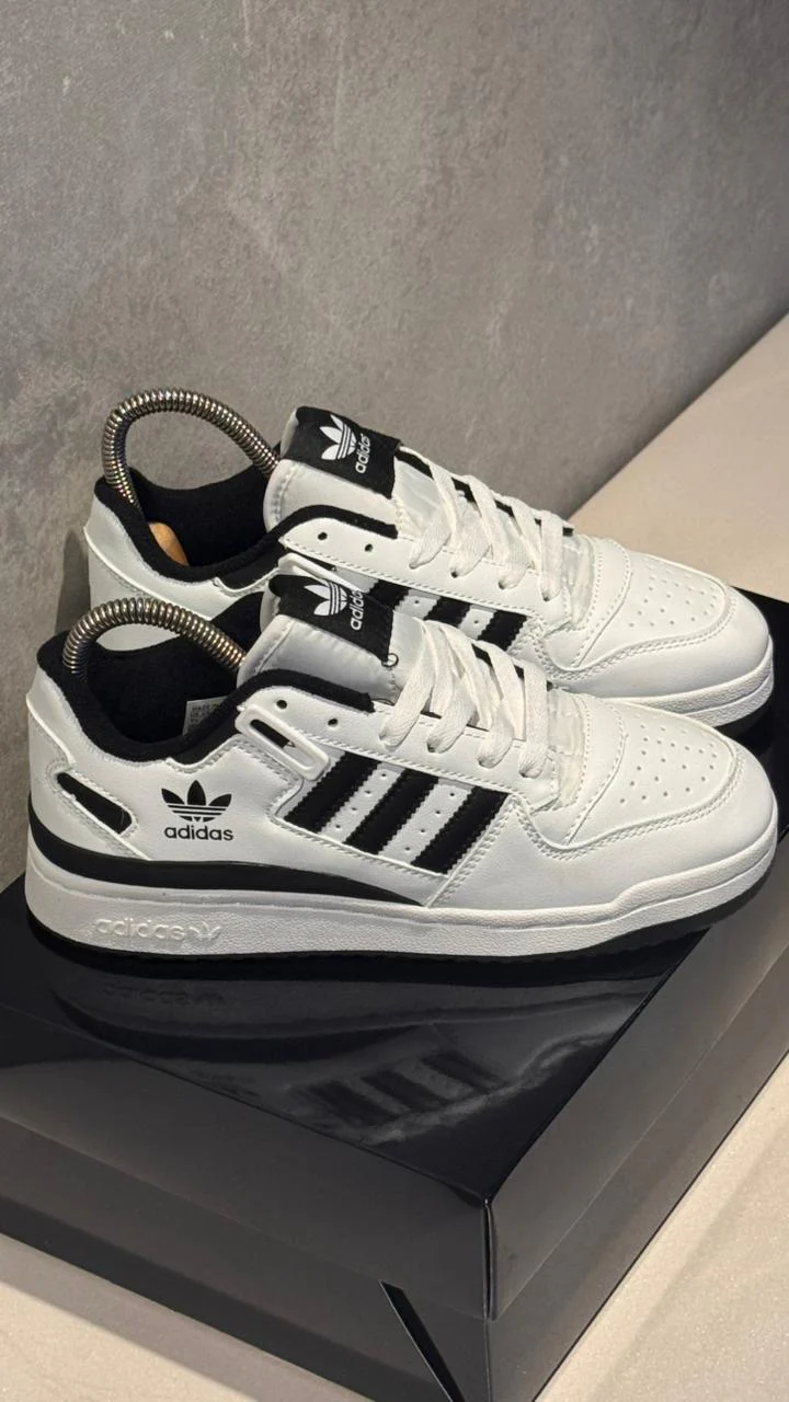 ADIDAS FORUM BLANCO NEGRO - Image 5