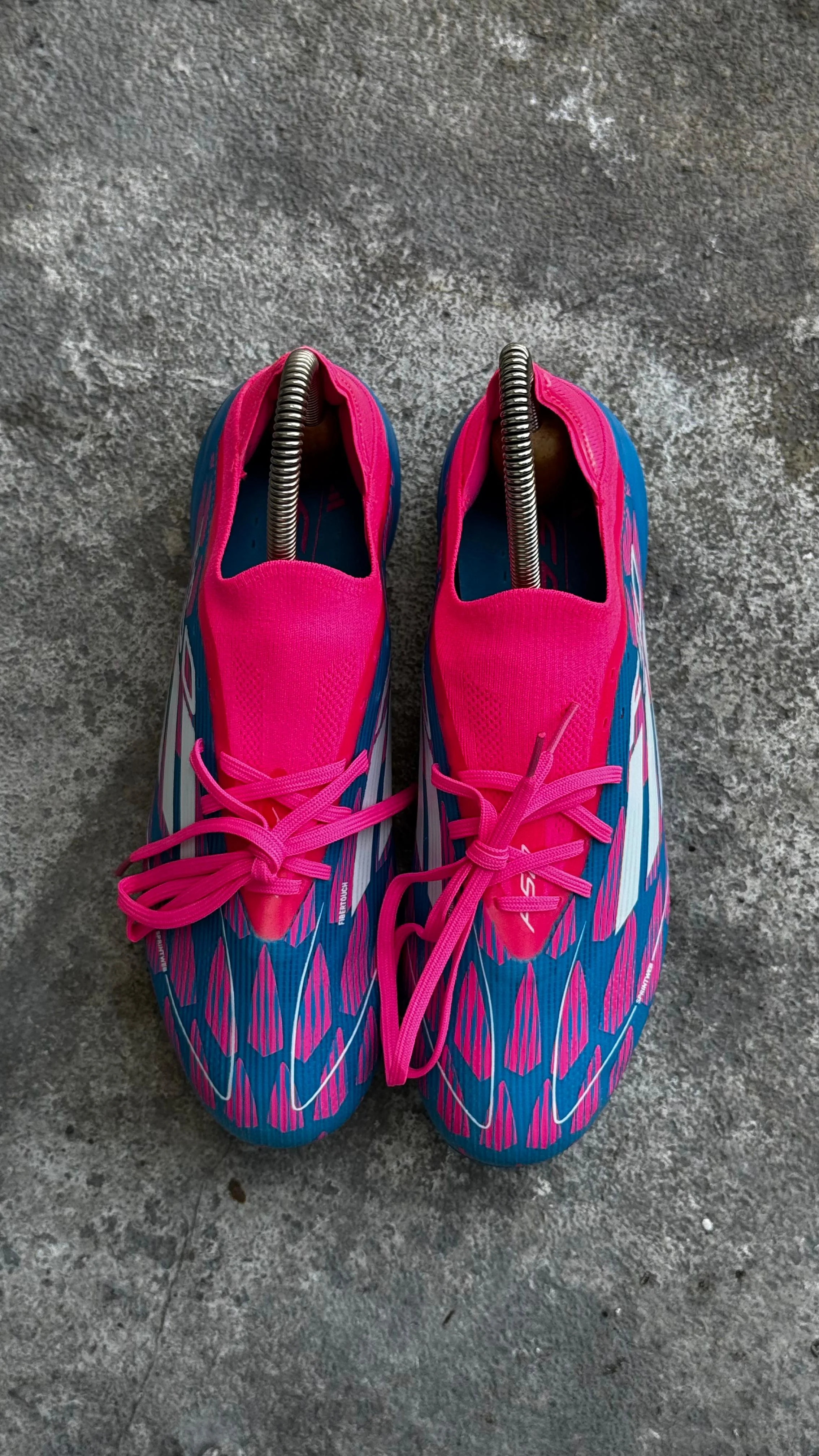 ADIDAS GUAYO F50 AZUL ROSA - Image 2