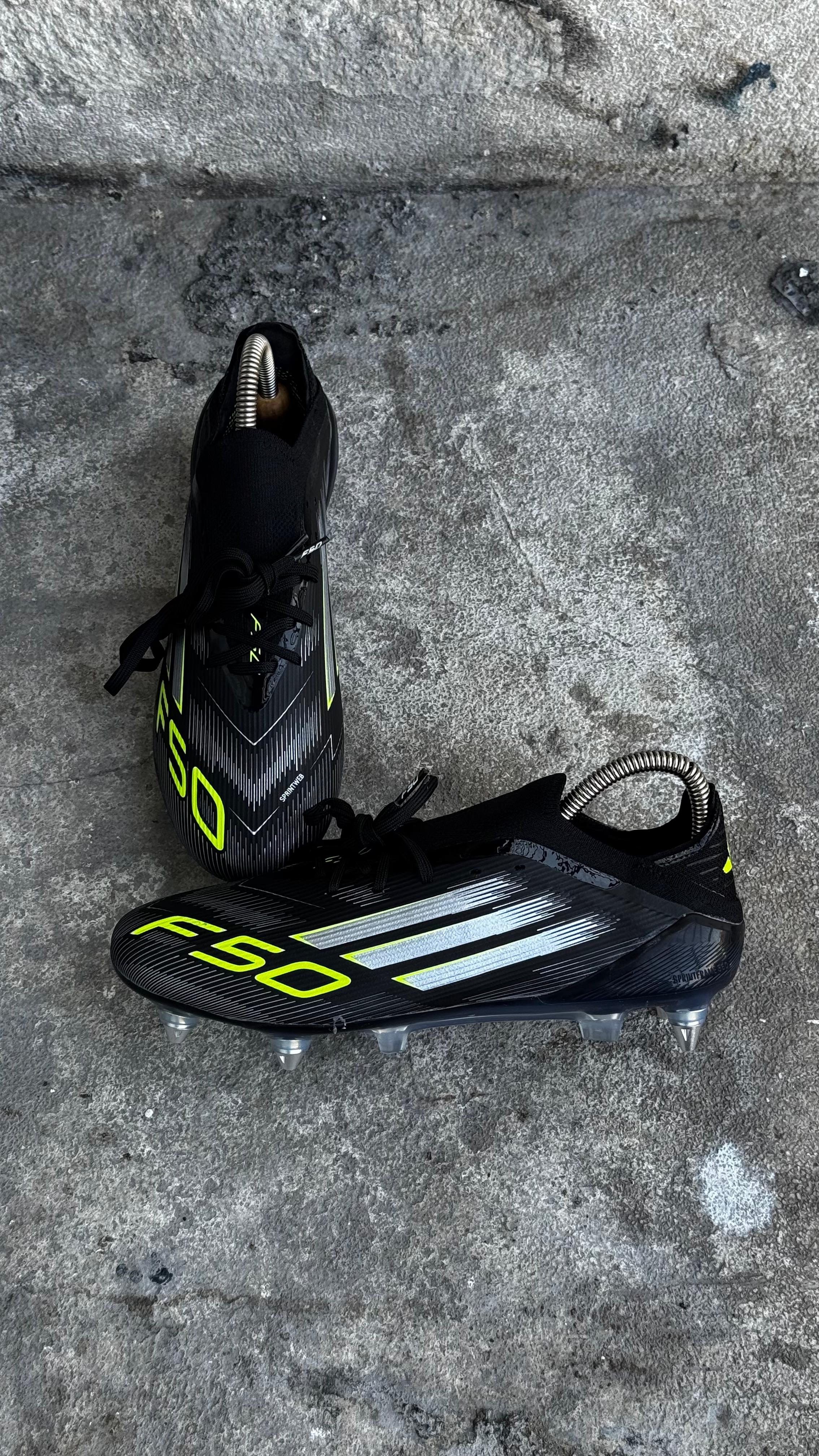 ADIDAS GUAYO F50 NEGRO VERDE - Image 3