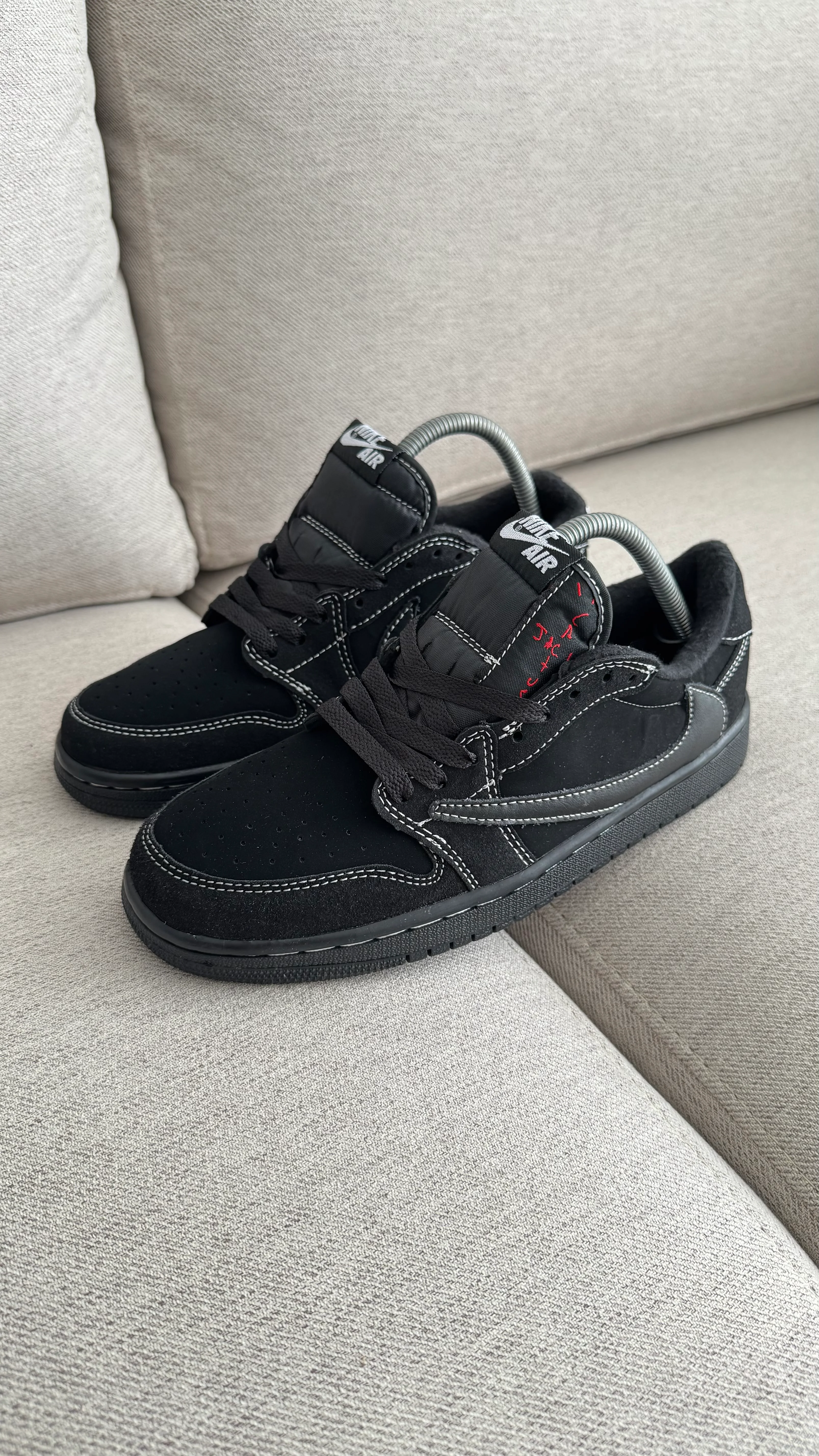TRAVIS SCOTT NEGRA - Image 4