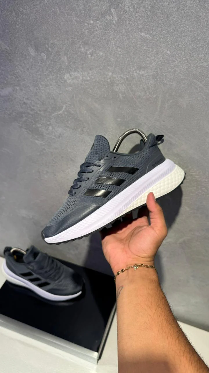 ADIDAS PUREBOOST GRIS PROMO - Image 3