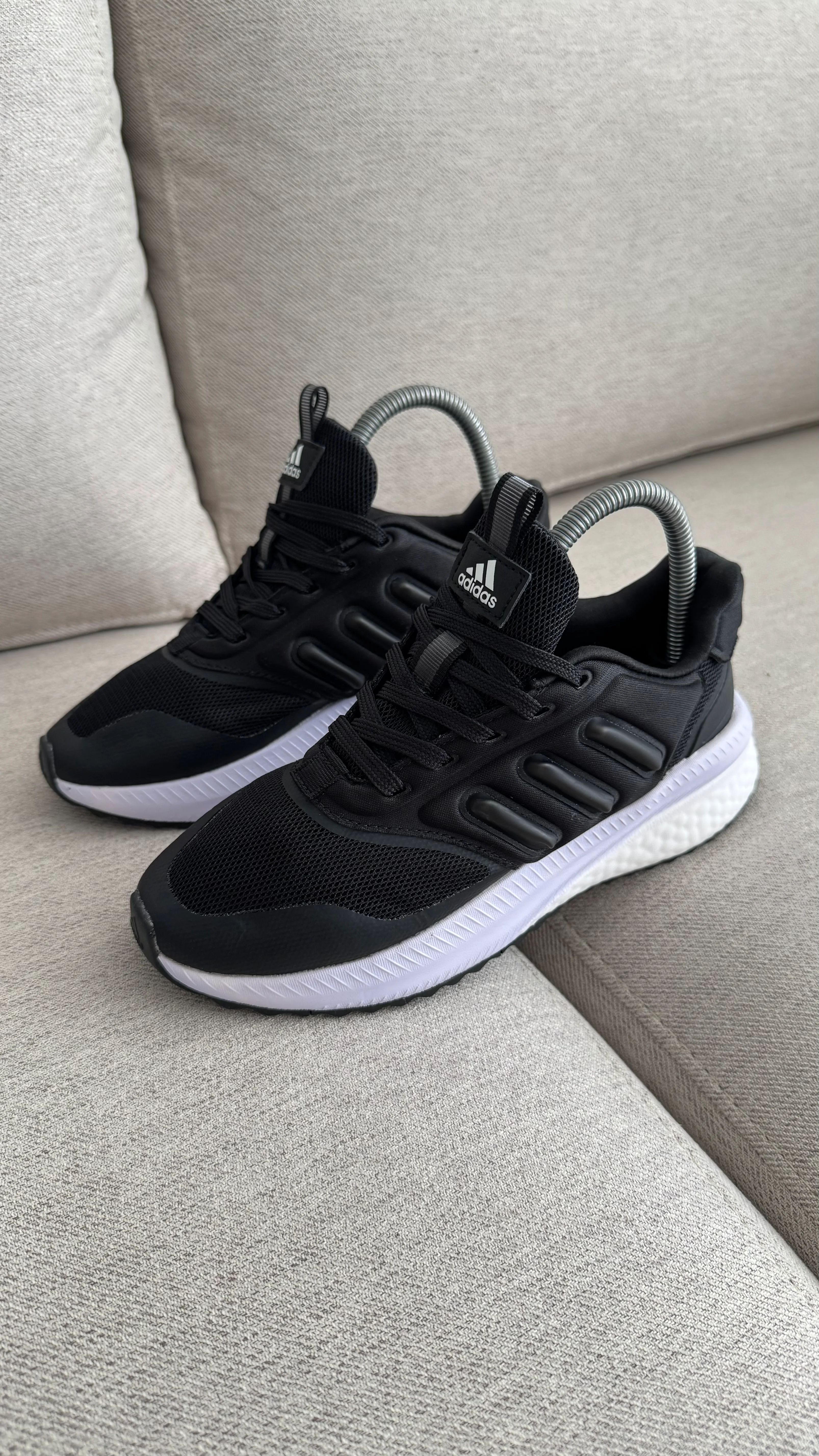 ADIDAS PUREBOOST NEGRO BLANCO - Image 7
