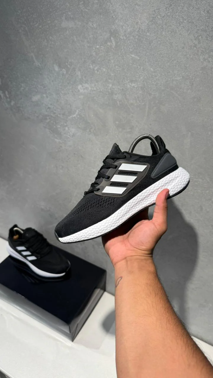 ADIDAS PUREBOOST NEGRO BLANCO - Image 6