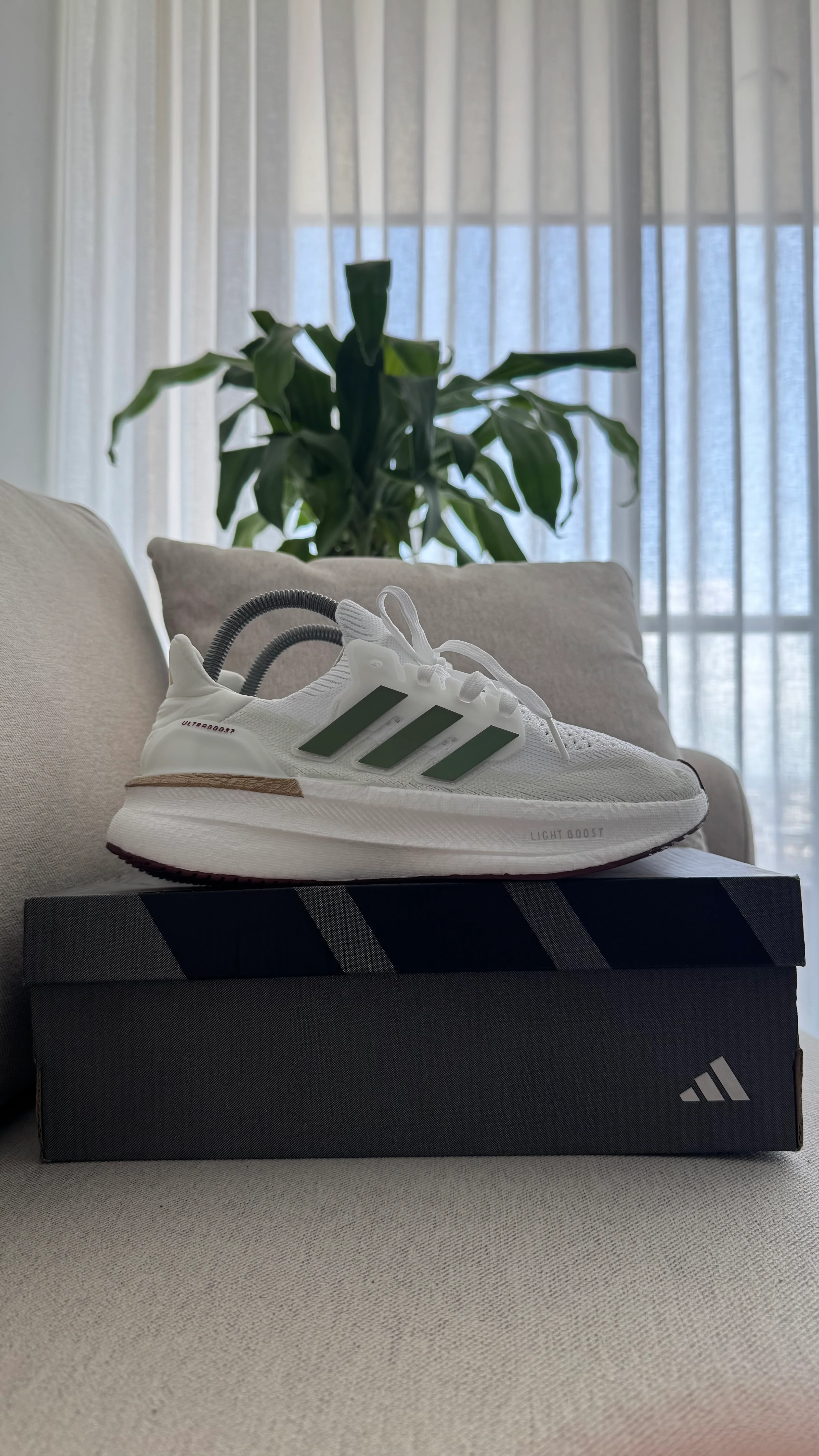 ADIDAS RUNNING BLANCO VERDE - Image 8