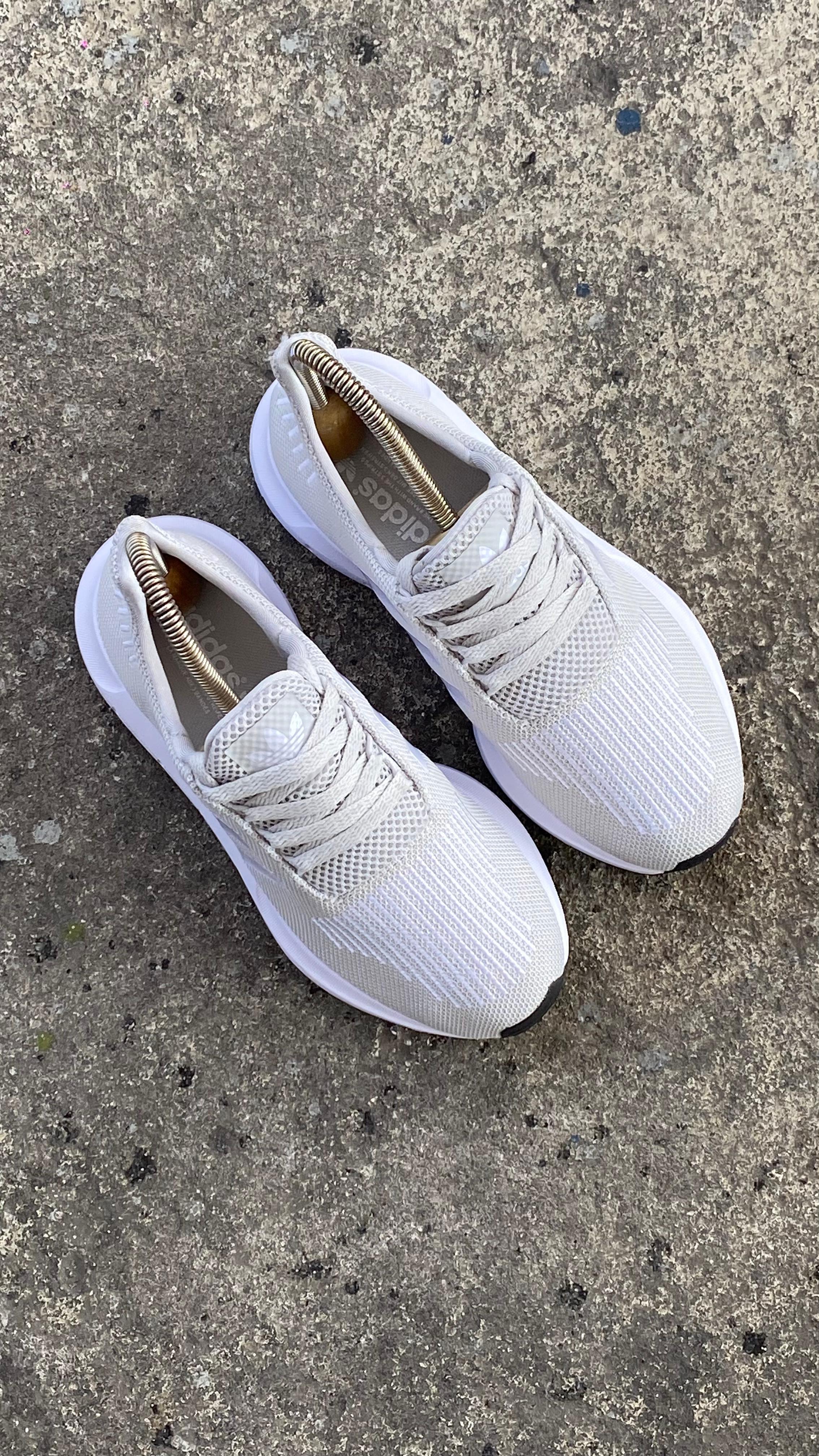 ADIDAS SUIT GRIS BLANCO - Image 2