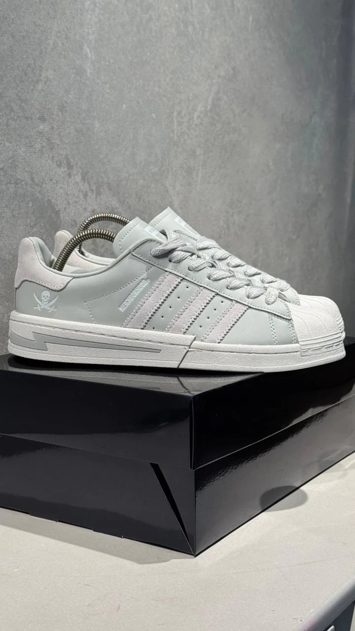 ADIDAS SUPER STAR NEIGHBORHOOD VERDE AGUA MARINA - Image 2