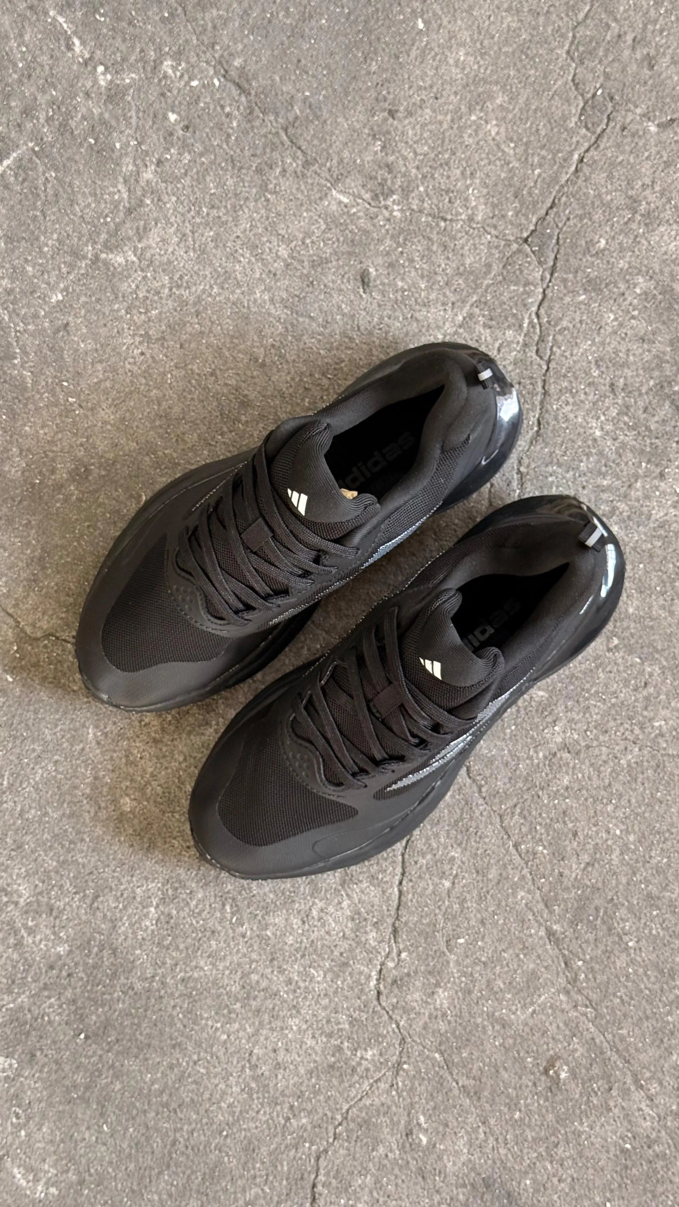 ADIDAS SUPERMAGMA NEGRO GRIS - Image 2