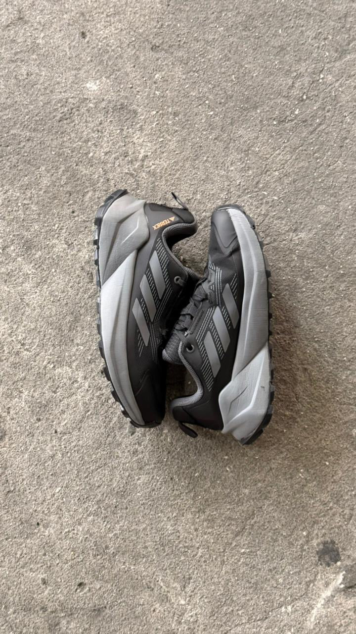 ADIDAS TERREX 2025 NEGRO GRIS - Image 4