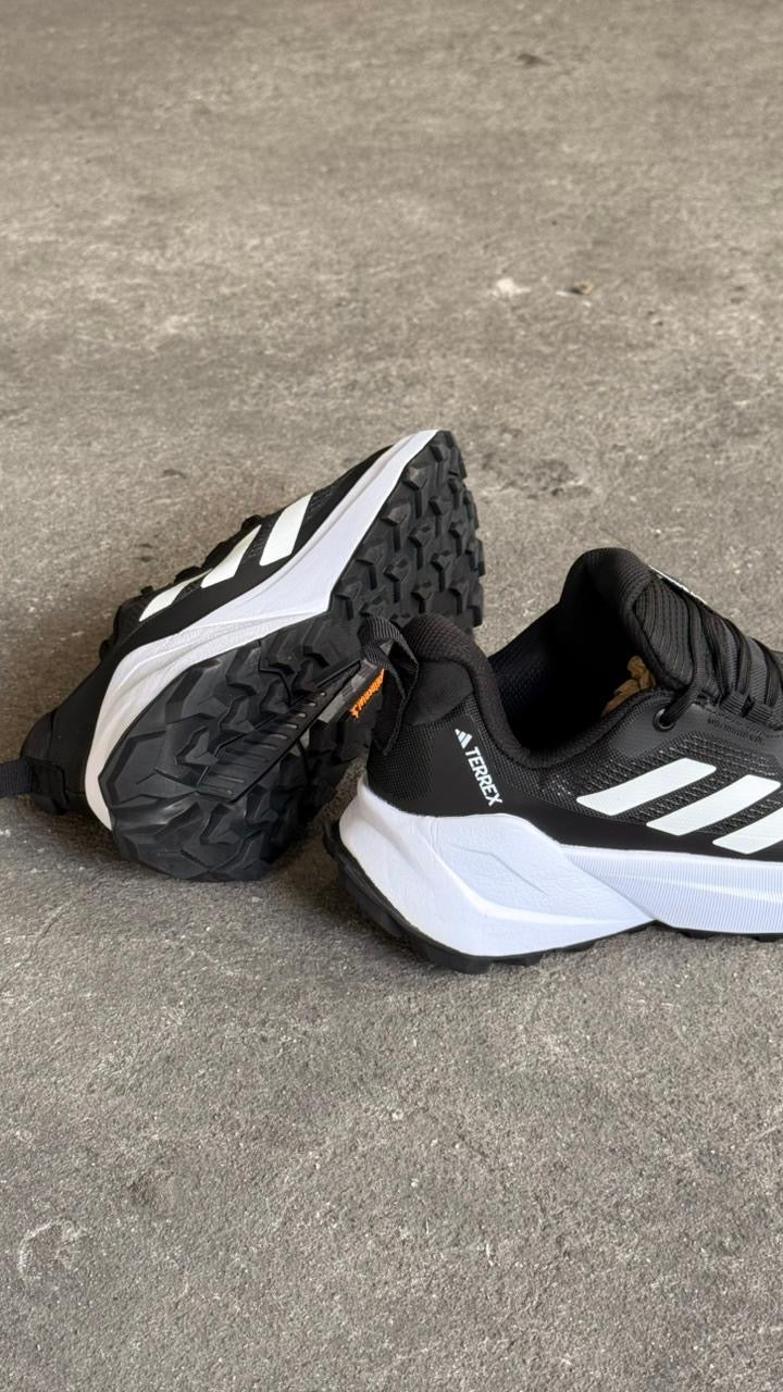 ADIDAS TERREX 2025 NEGRO BLANCO - Image 4