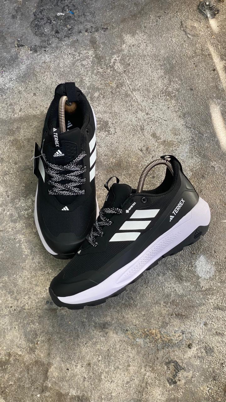 ADIDAS TERREX 2026 NEGRO BLANCO - Image 3