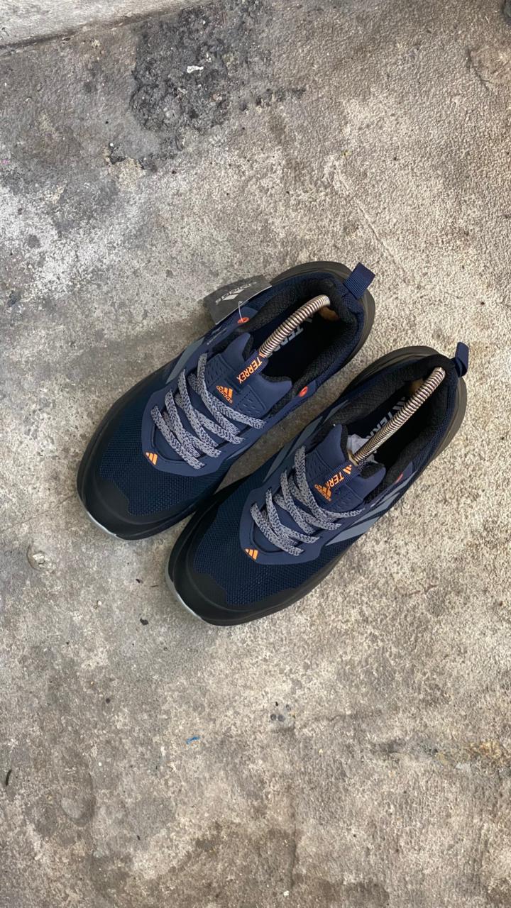 ADIDAS TERREX 2026 NEGRO GRIS  AZUL - Image 2