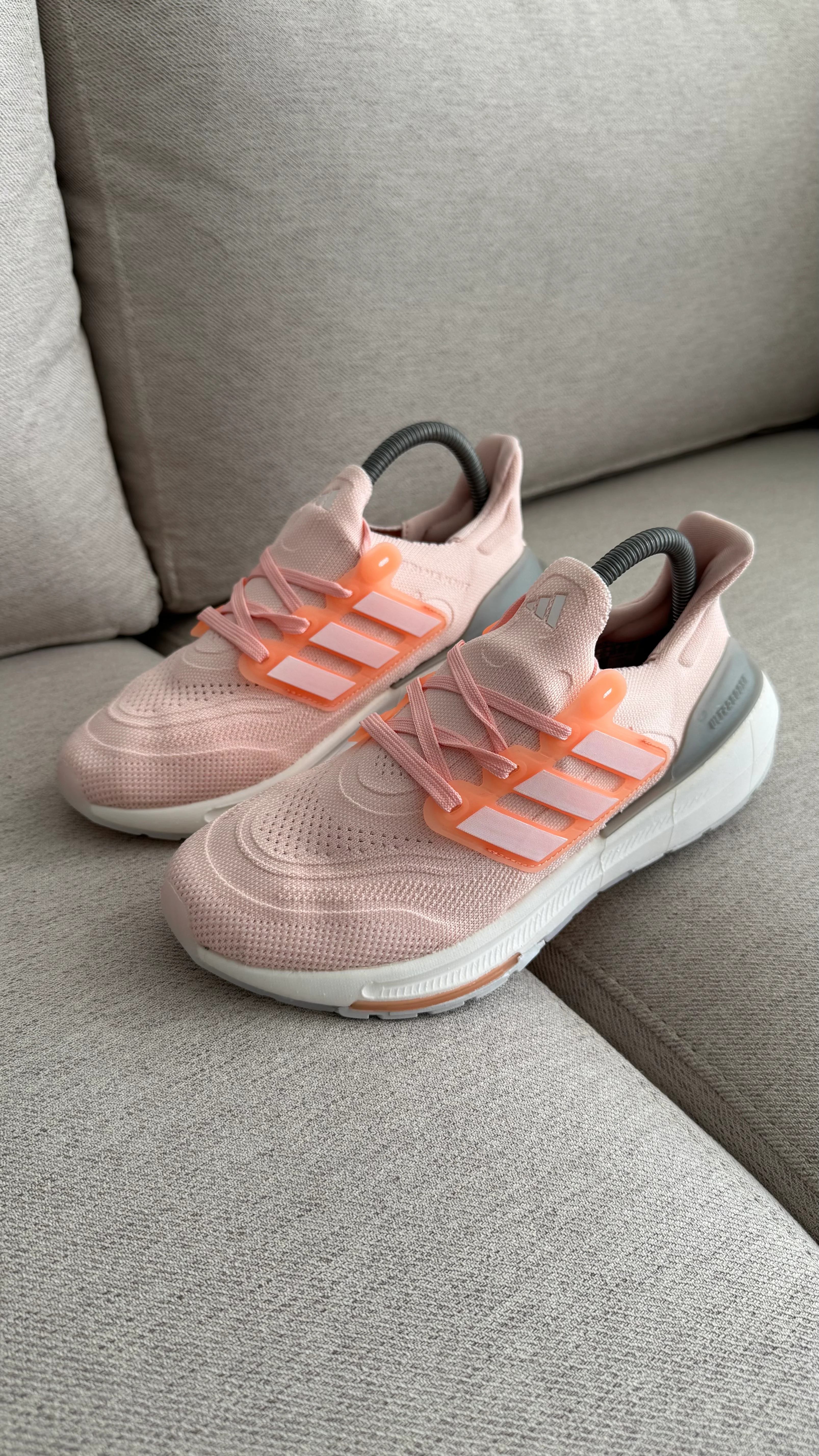 ADIDAS ULTRABOOST 21 ROSADO - Image 10