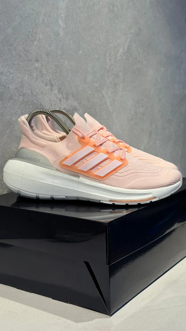 ADIDAS ULTRABOOST 21 ROSADO - Image 5