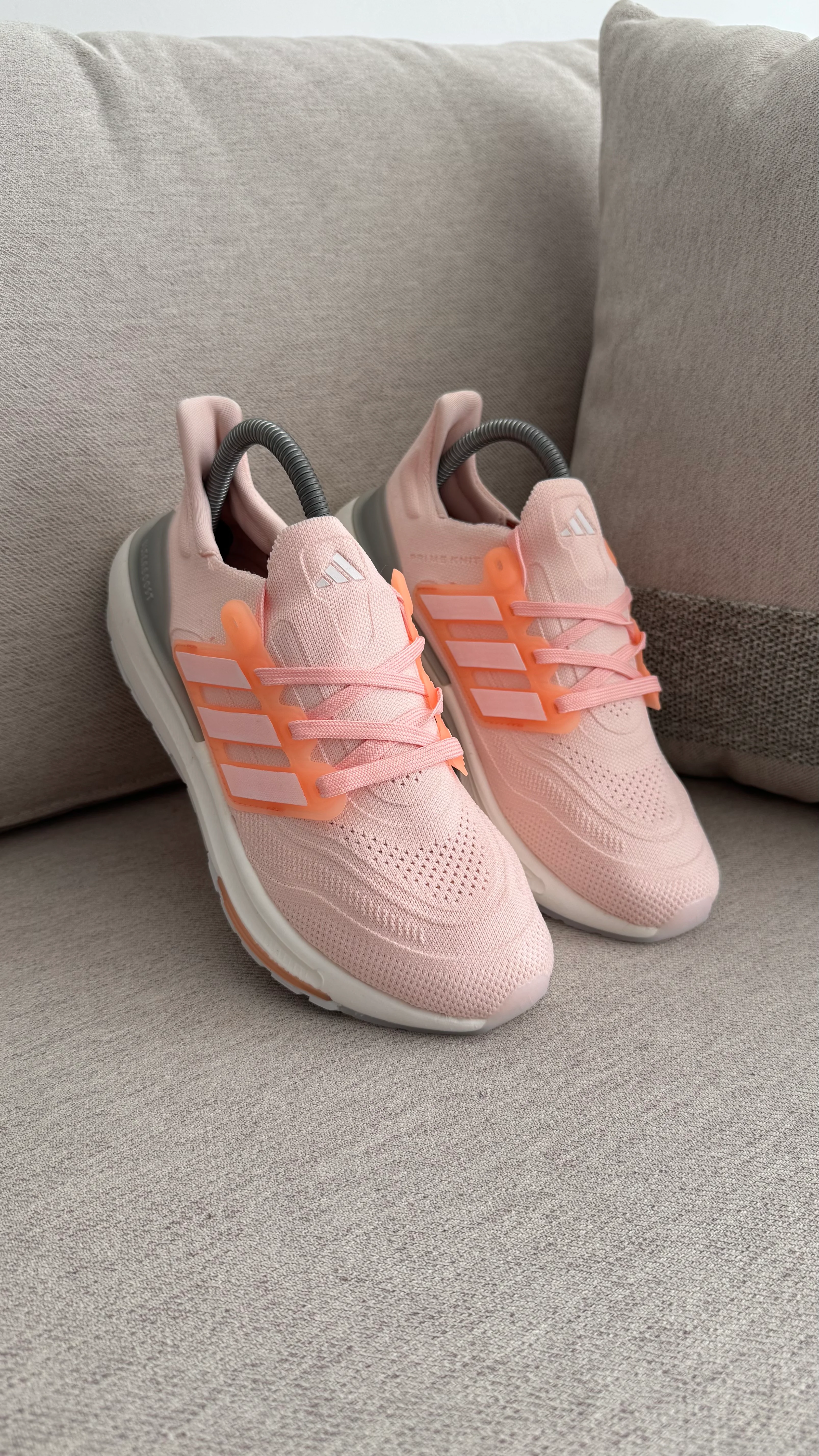 ADIDAS ULTRABOOST 21 ROSADO - Image 9