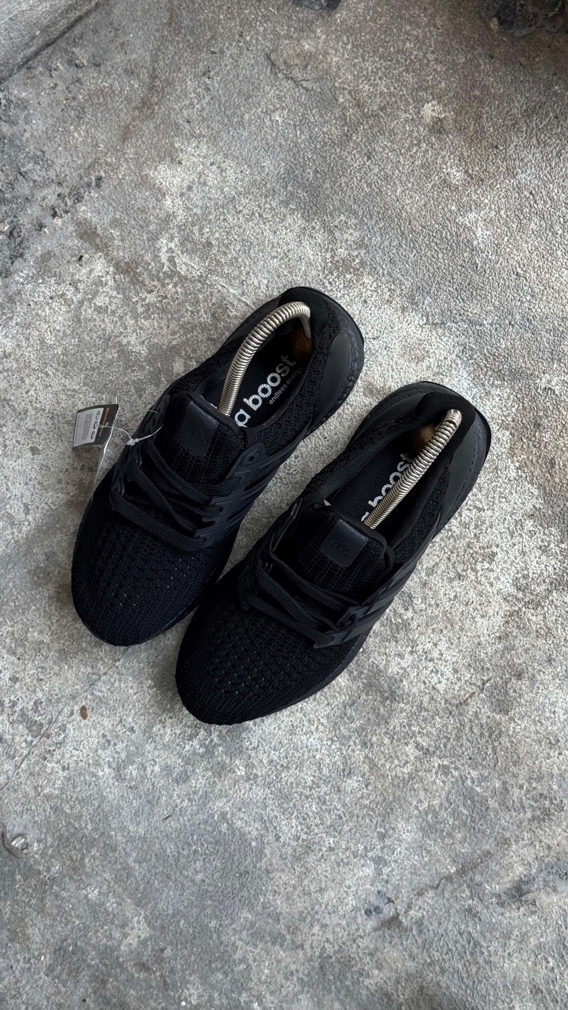 ADIDAS ULTRABOOST CLASICO NEGRO PROMO - Image 2