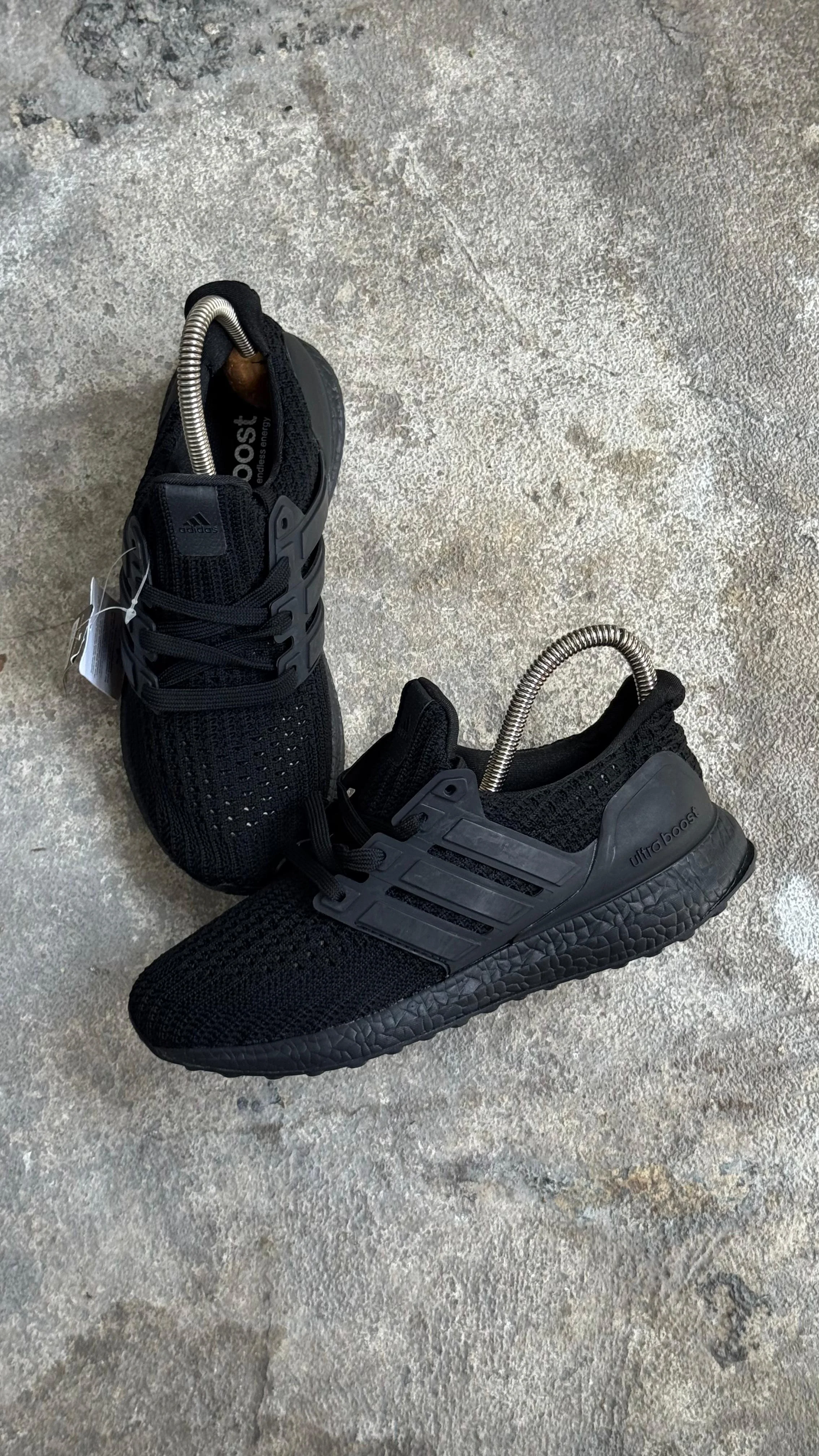 ADIDAS ULTRABOOST CLASICO NEGRO PROMO - Image 3
