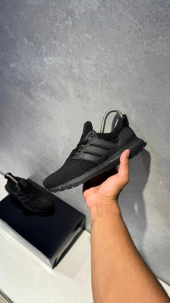ADIDAS ULTRABOOST CLASICO NEGRO PROMO - Image 6