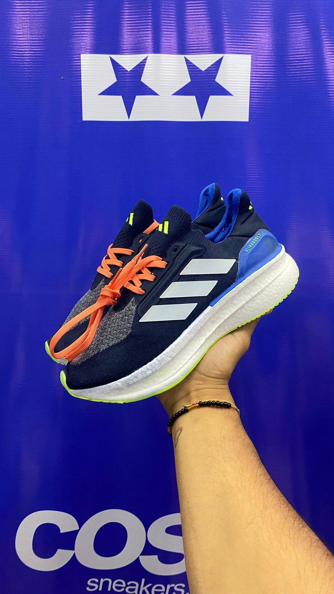 ADIDAS ULTRABOOST LIGHT BOOST AZUL VERDE PROMO - Image 4