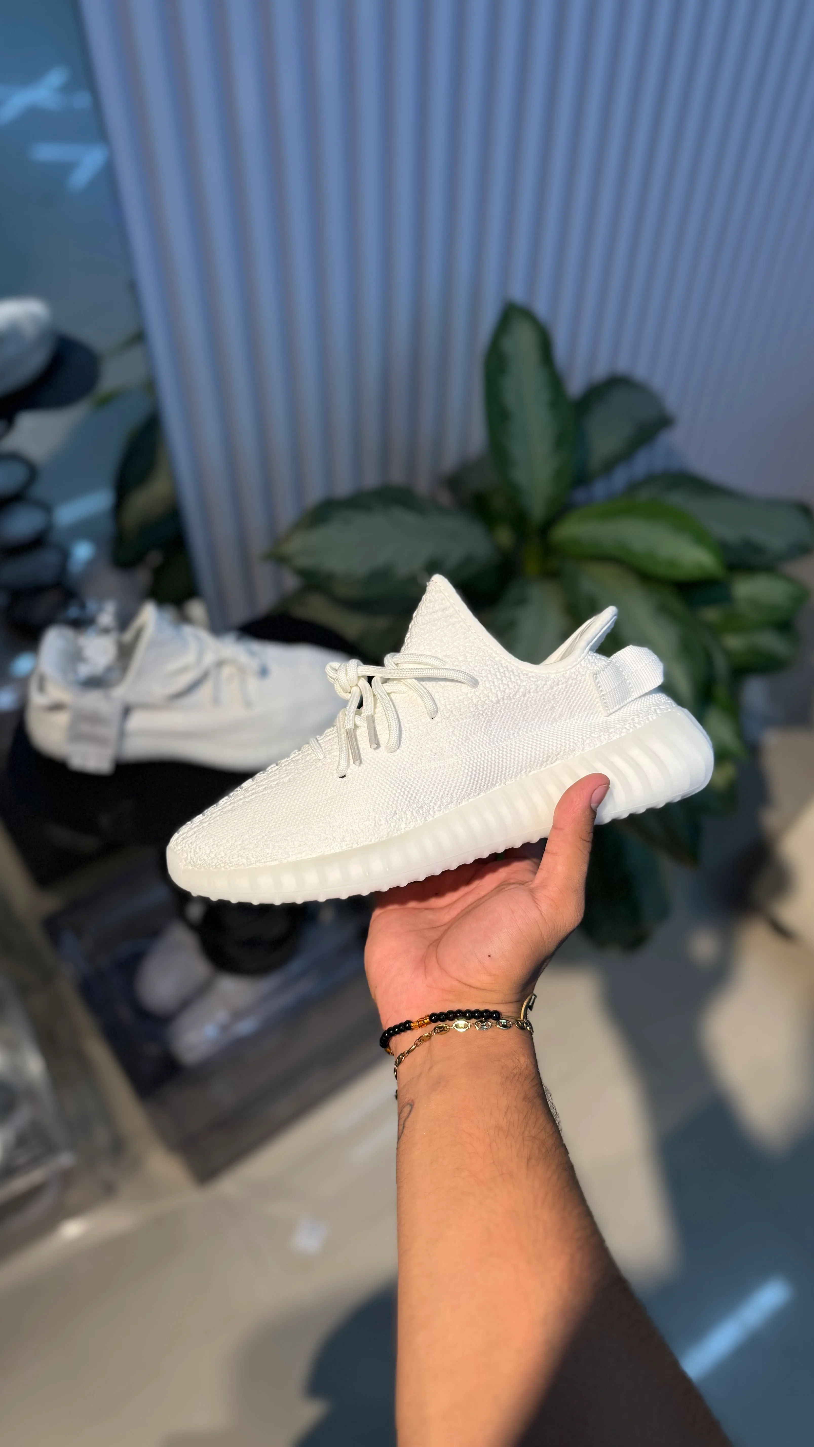 ADIDAS YEEZY BLANCA 350 - Image 7