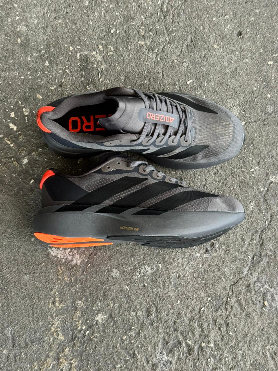 ADIZERO GRIS OSCURO NARANJA - Image 3