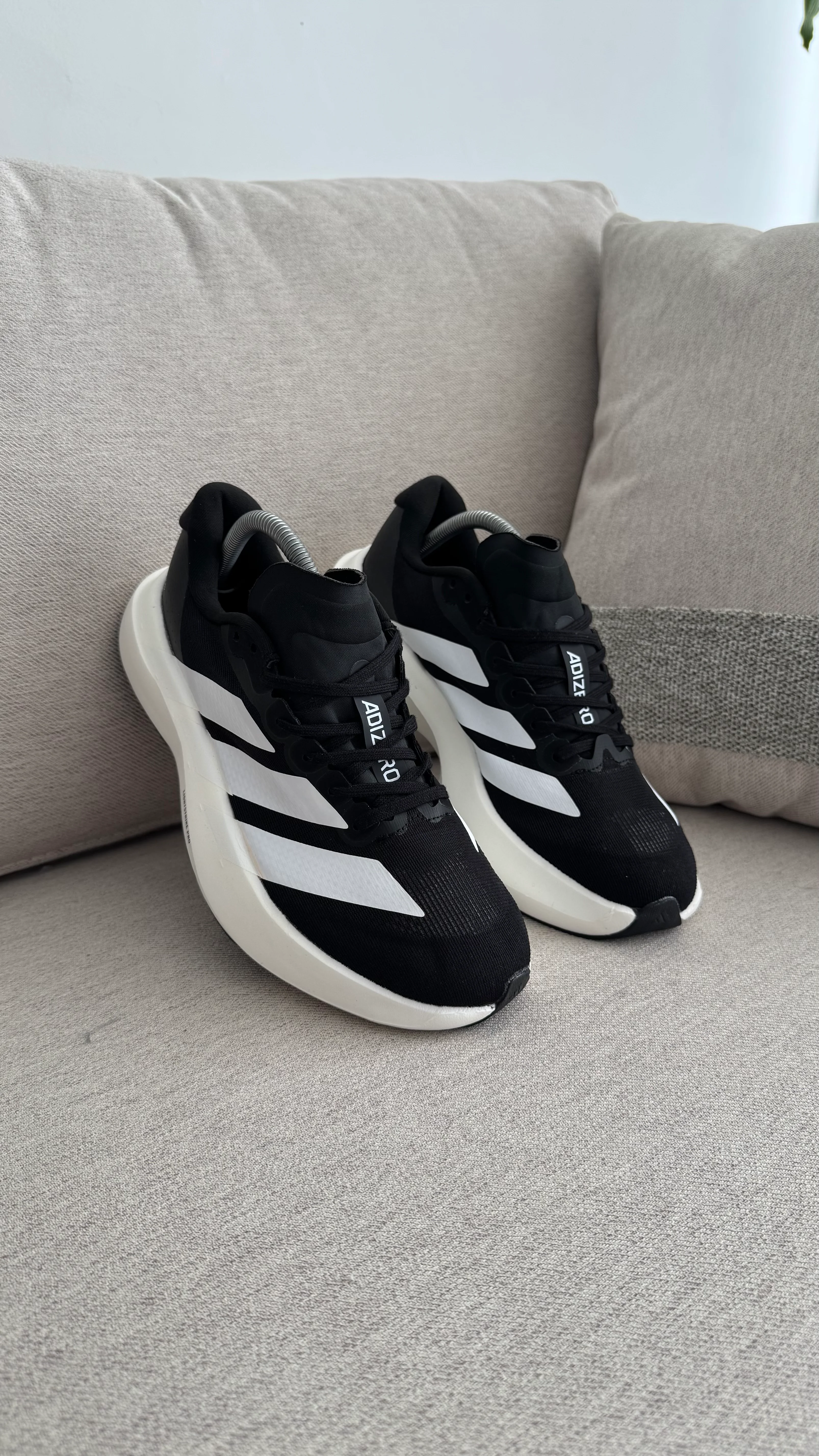 ADIZERO NEGRO BLANCO - Image 6