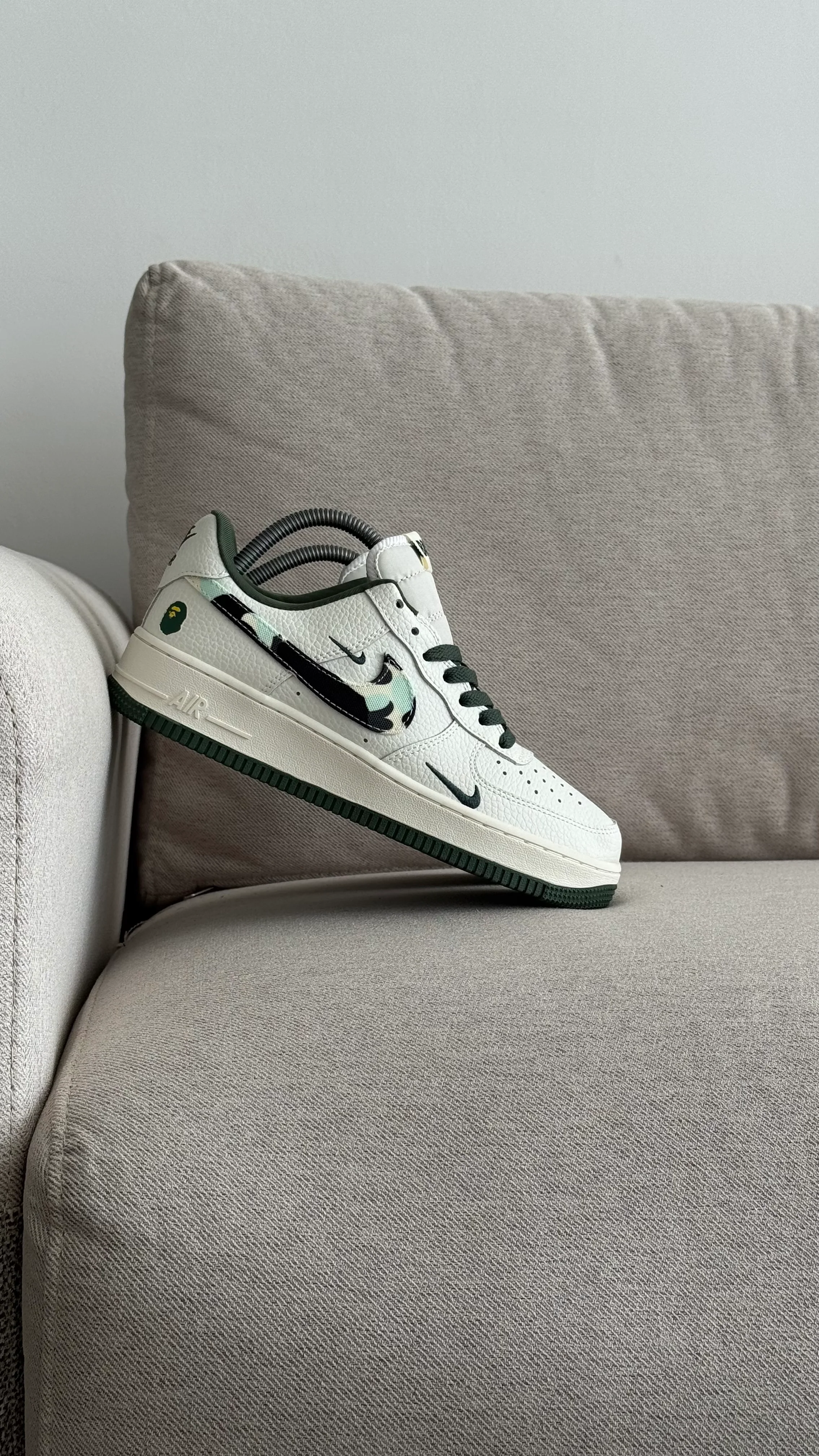 AF1 BAPE BLANCO VERDE - Image 2