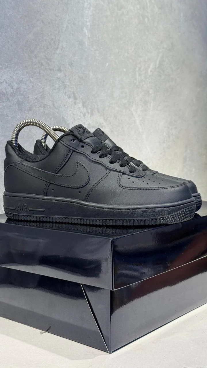 NIKE AF1 NEGRO - Image 6