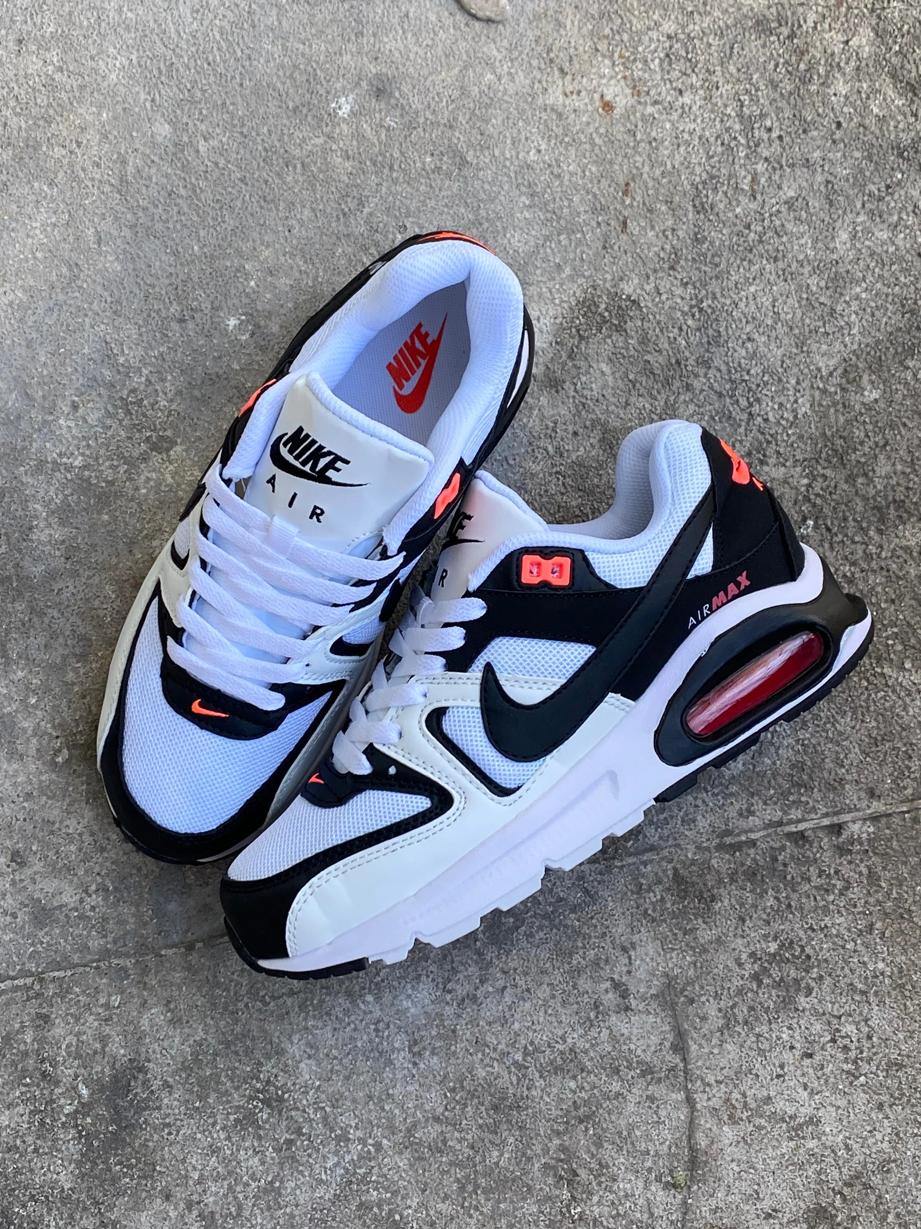 NIKE COMAND BLANCO NEGRO ROJO - Image 2