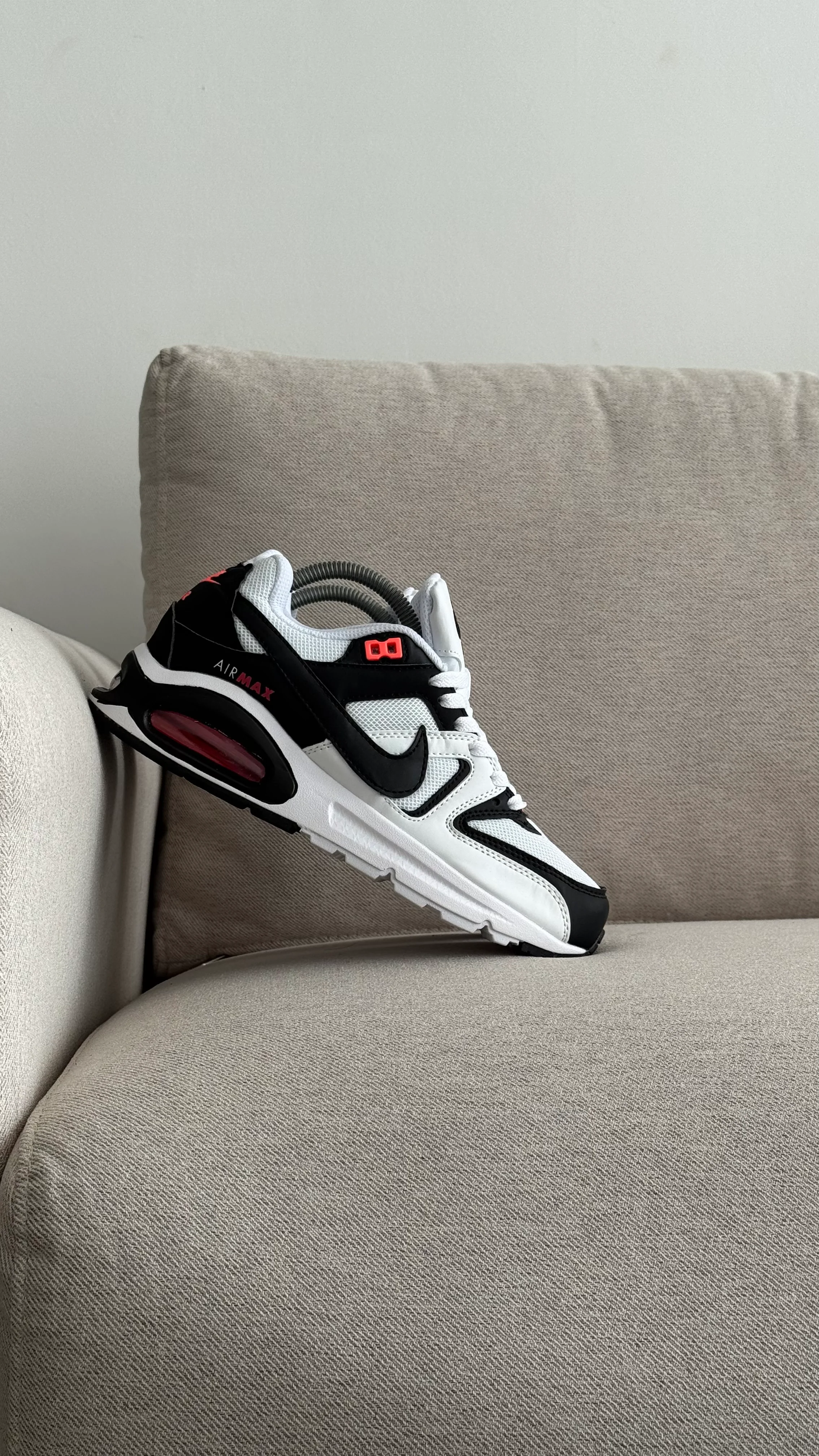 NIKE COMAND BLANCO NEGRO ROJO - Image 5