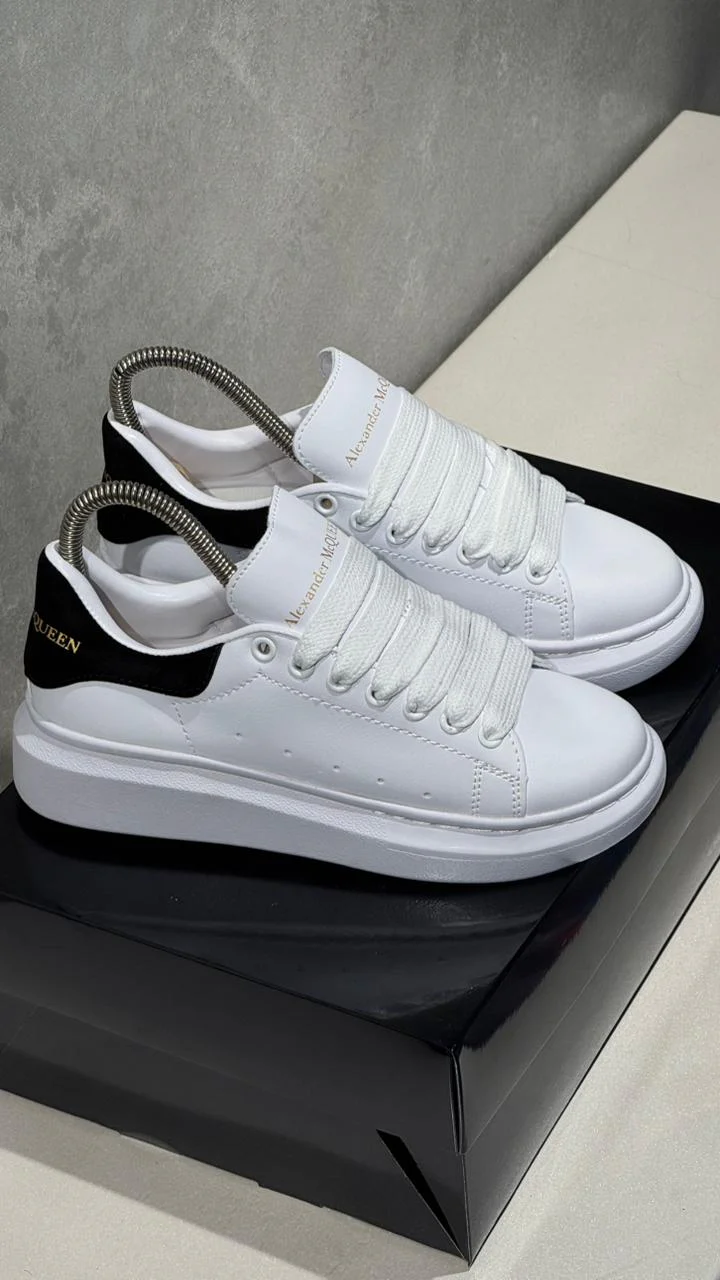 ALEXANDER MCQUEEN CLASICO BLANCO NEGRO - Image 4