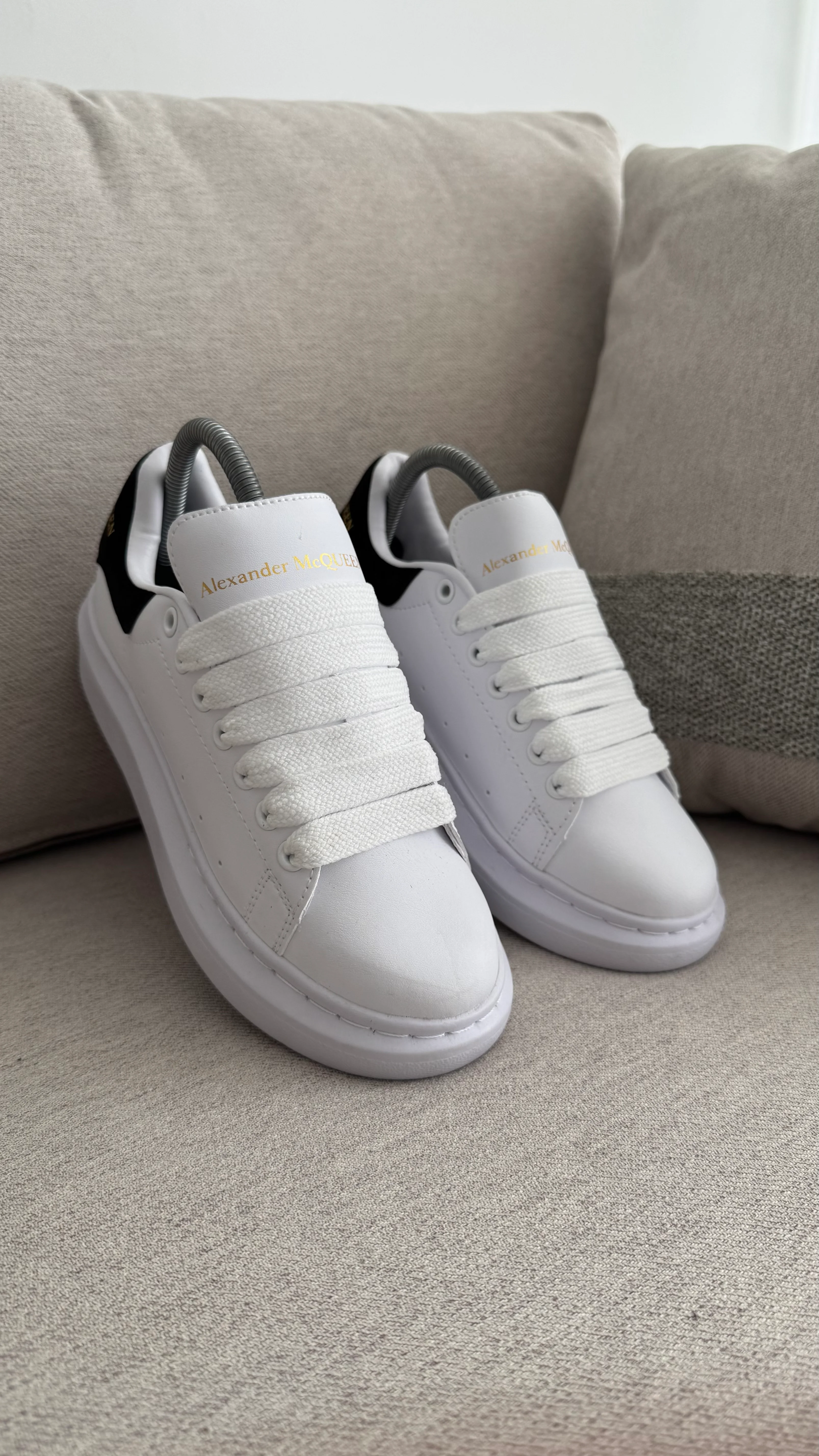 ALEXANDER MCQUEEN CLASICO BLANCO NEGRO - Image 9
