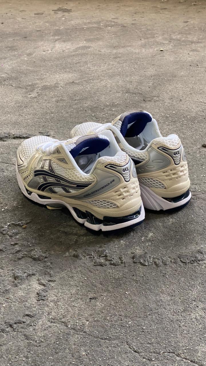 ASICS BEIGE PLATA - Image 4