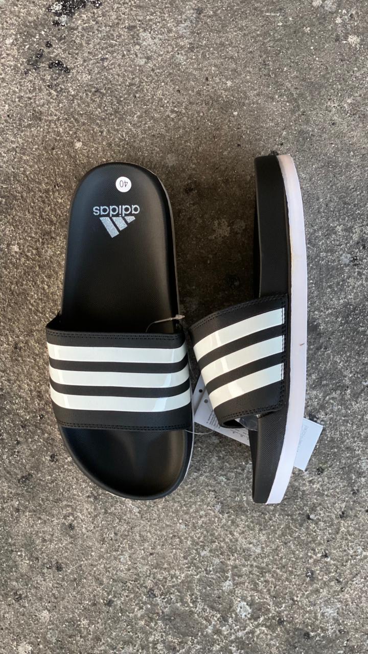 CHANCLAS ADIDAS 1.1 BLANCO NEGRO - Image 2