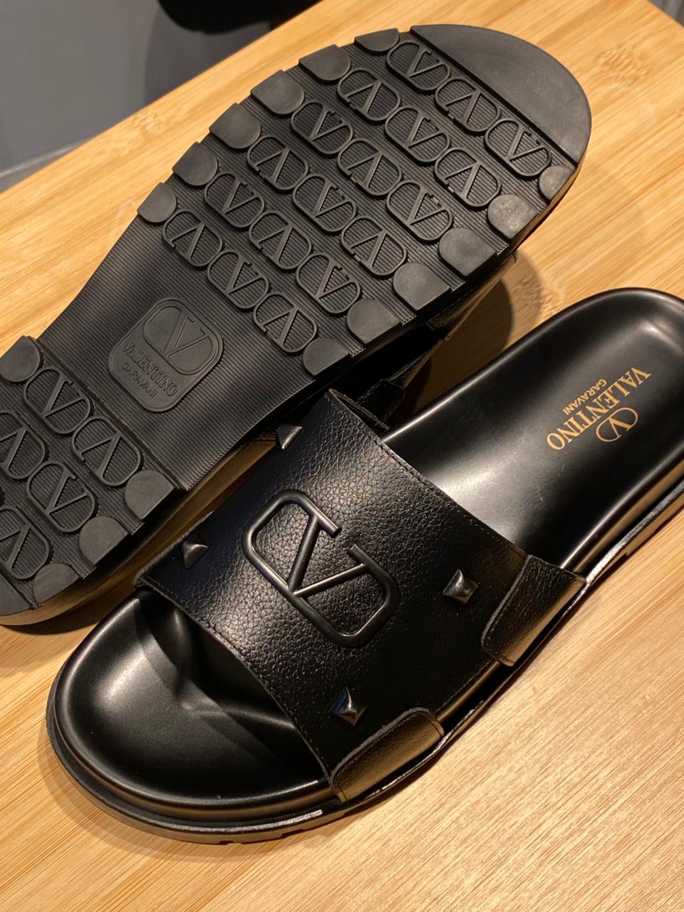 CHANCLAS VALENTINO NEGRO - Image 3