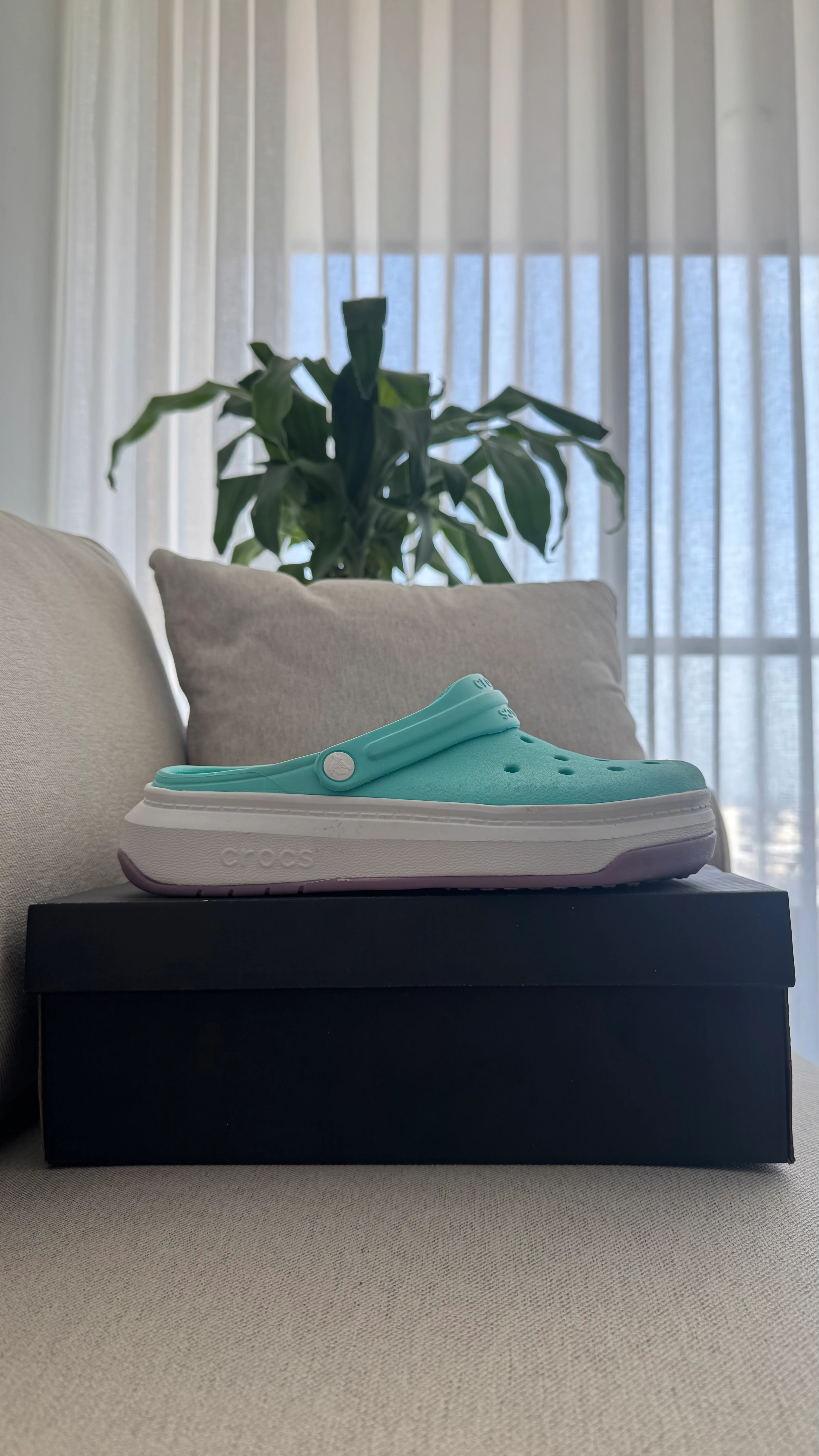 CROCS AZUL AGUA MARINA MORADO - Image 7