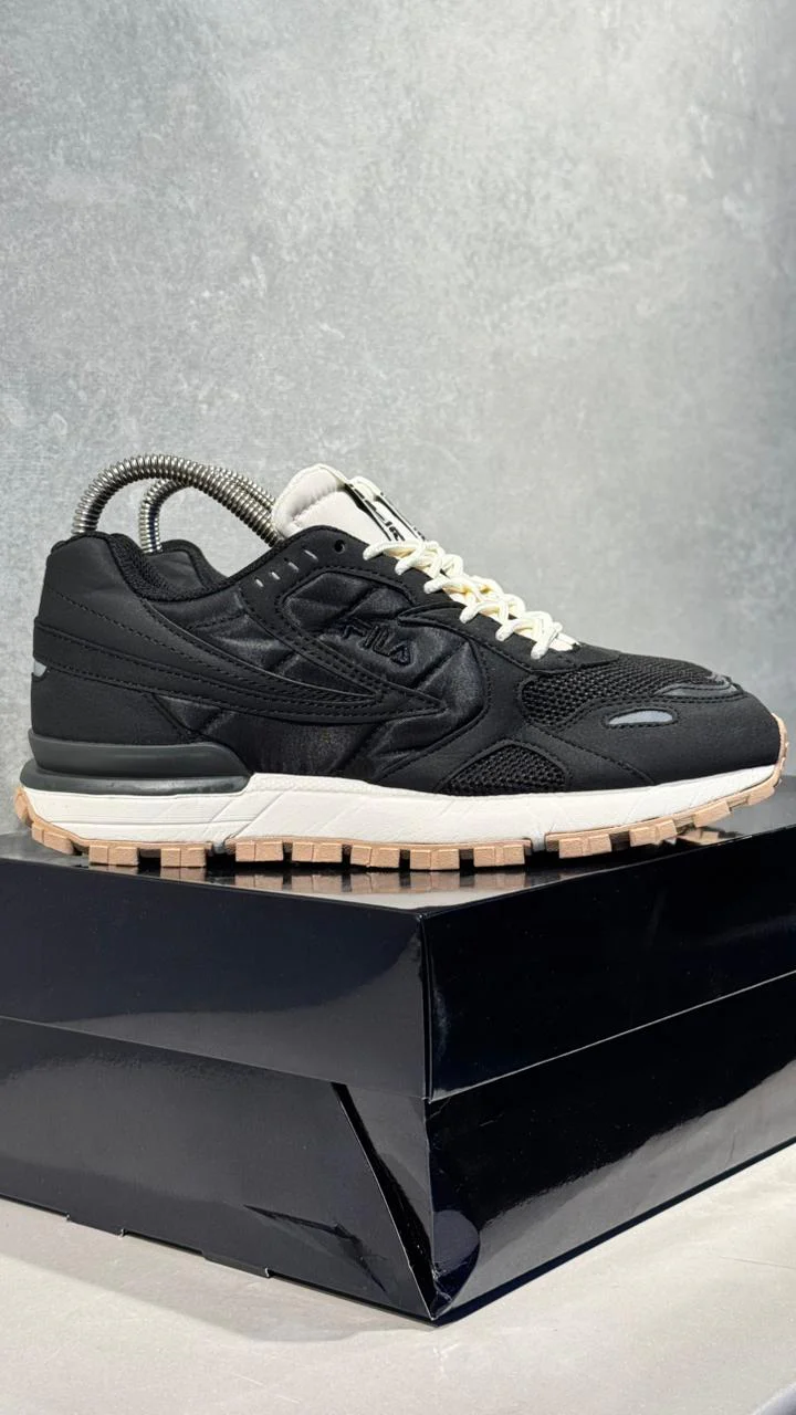 FILA RAMBLER NEGRO BLANCO CAFE - Image 7