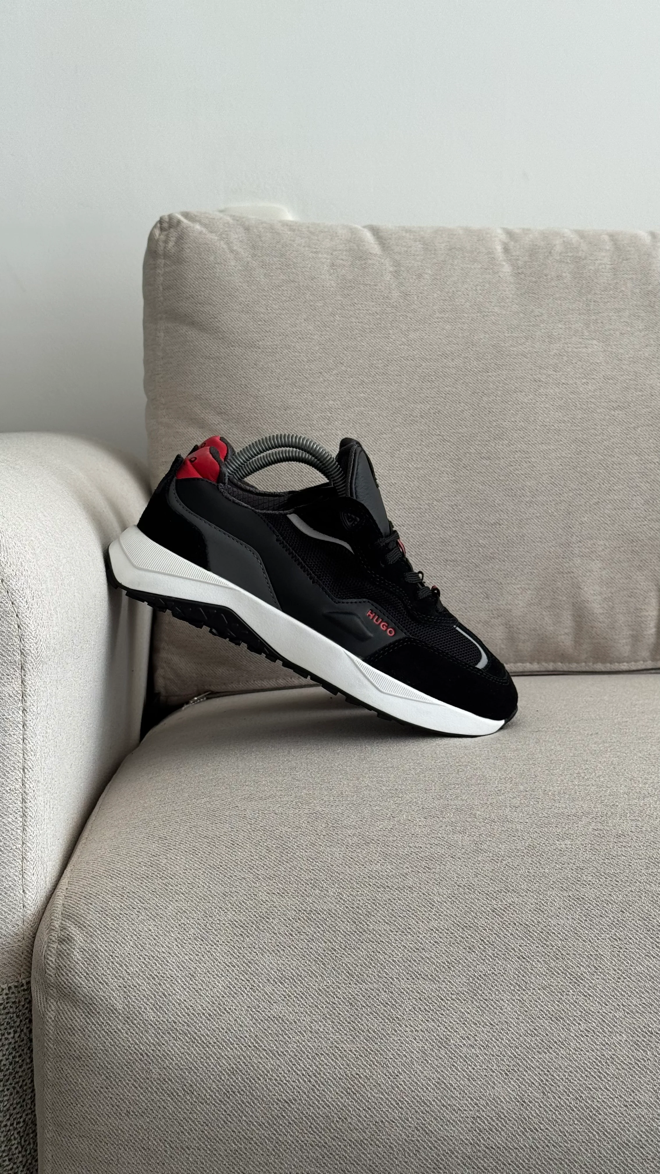 HUGO BOSS NEGRO BLANCO ROJO - Image 5